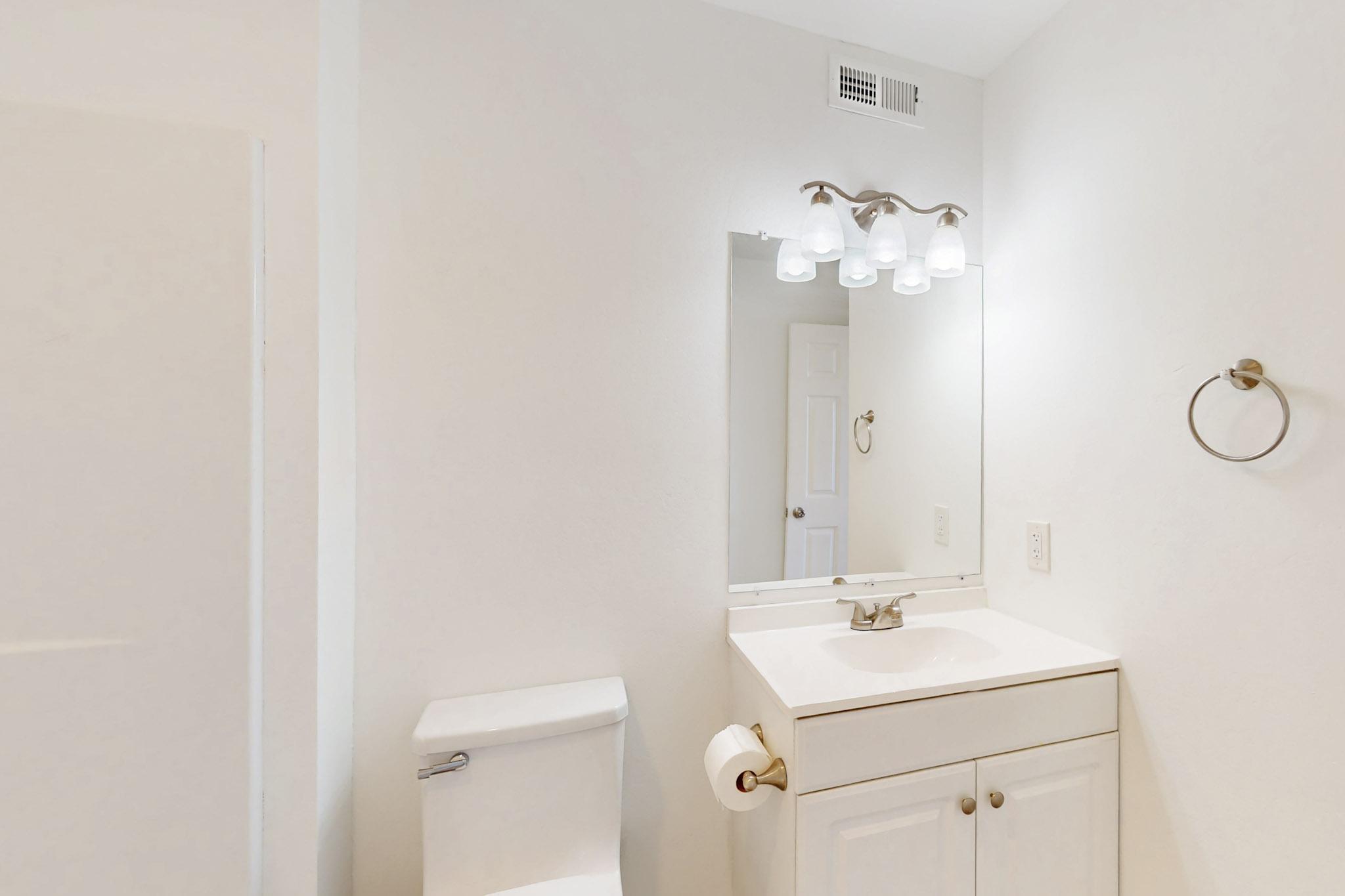 3608 COMANCHE Road NE