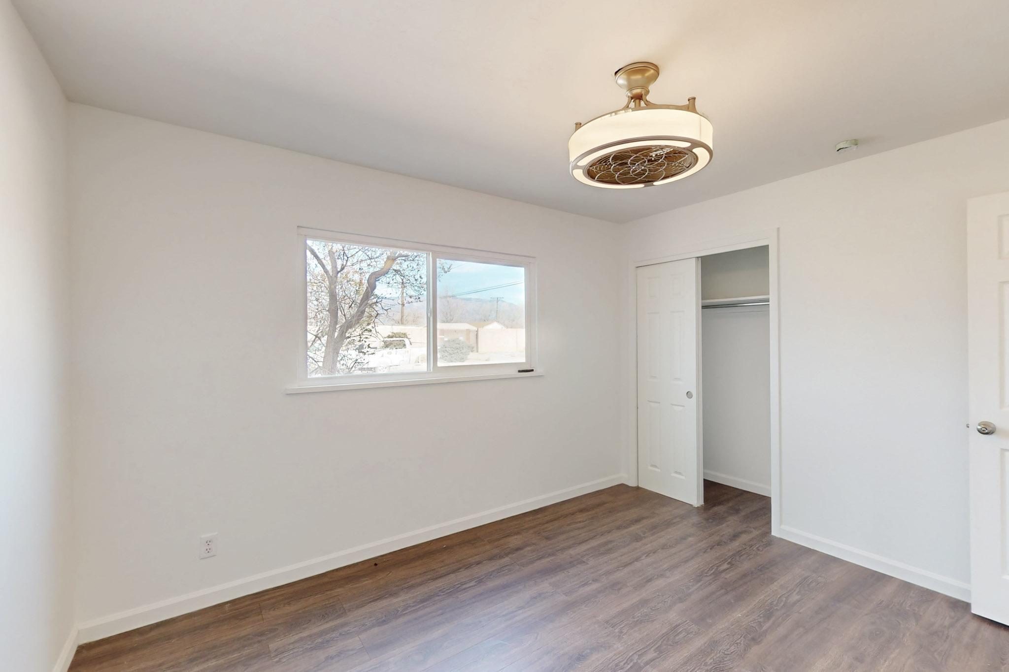 3608 COMANCHE Road NE