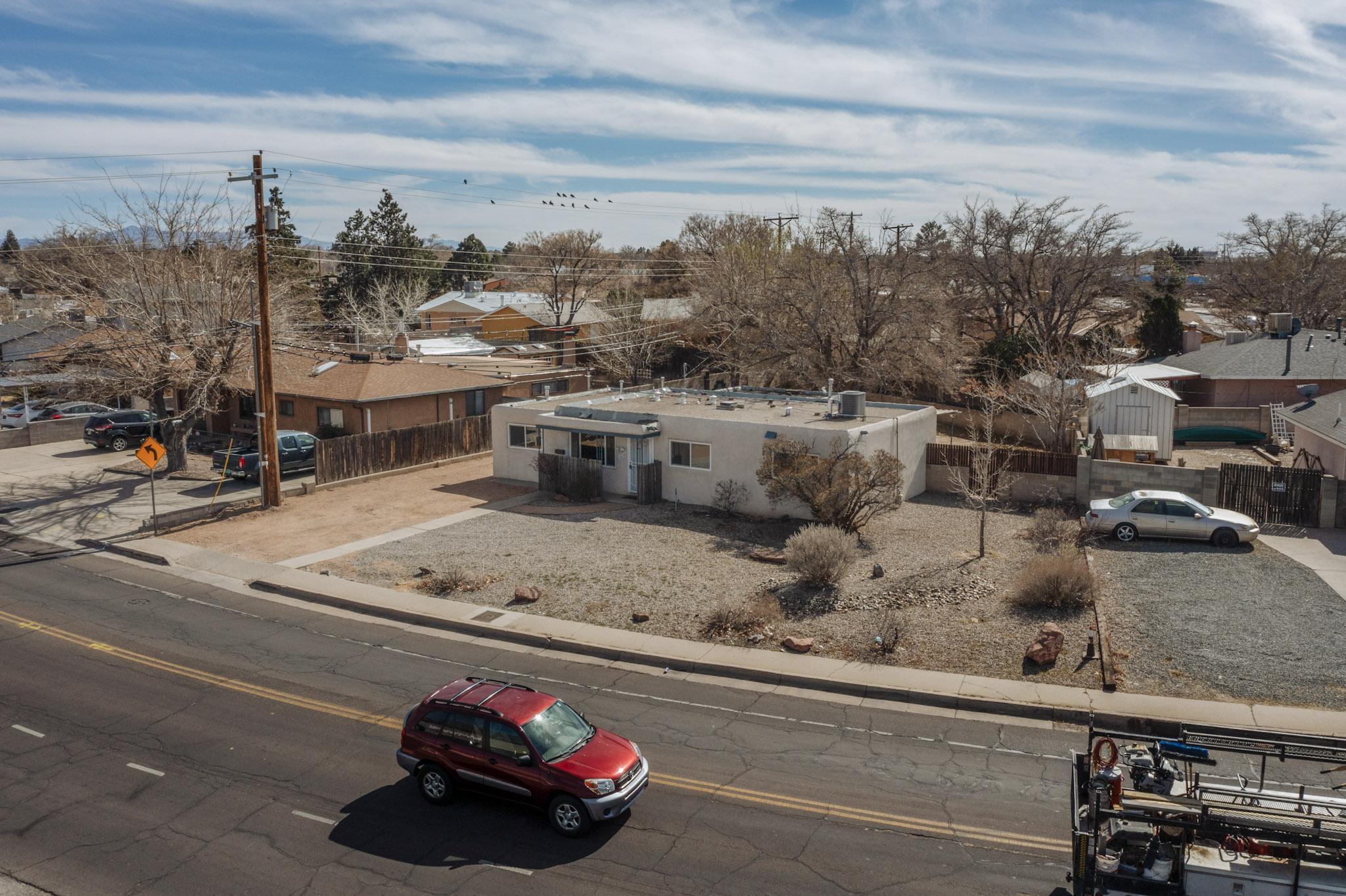 3608 COMANCHE Road NE