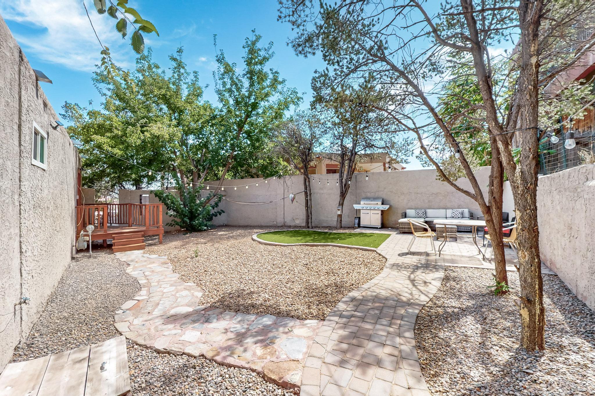 1709 BLUFFSIDE Drive NW