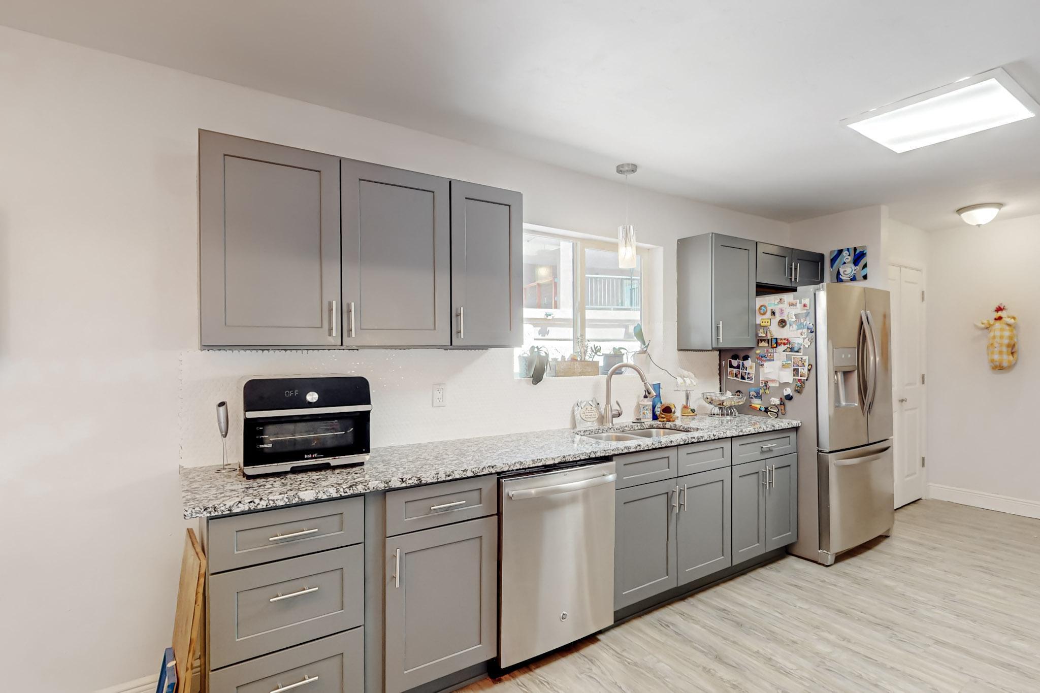 1709 BLUFFSIDE Drive NW