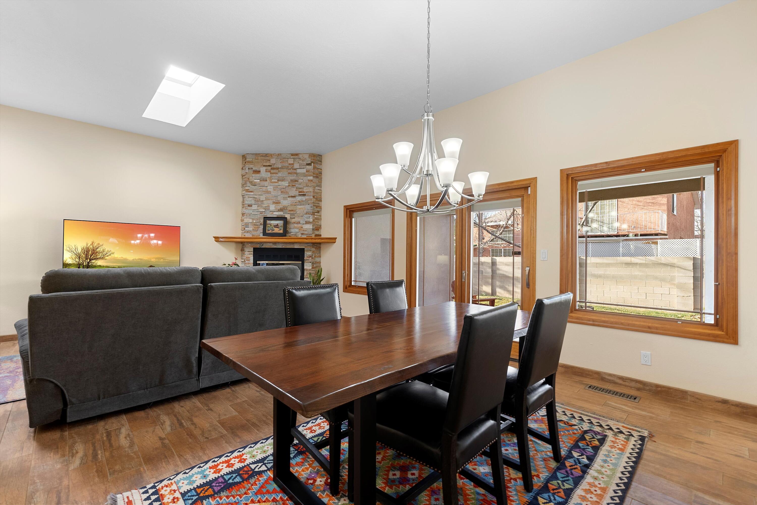 9121 DEMPSEY Drive NE