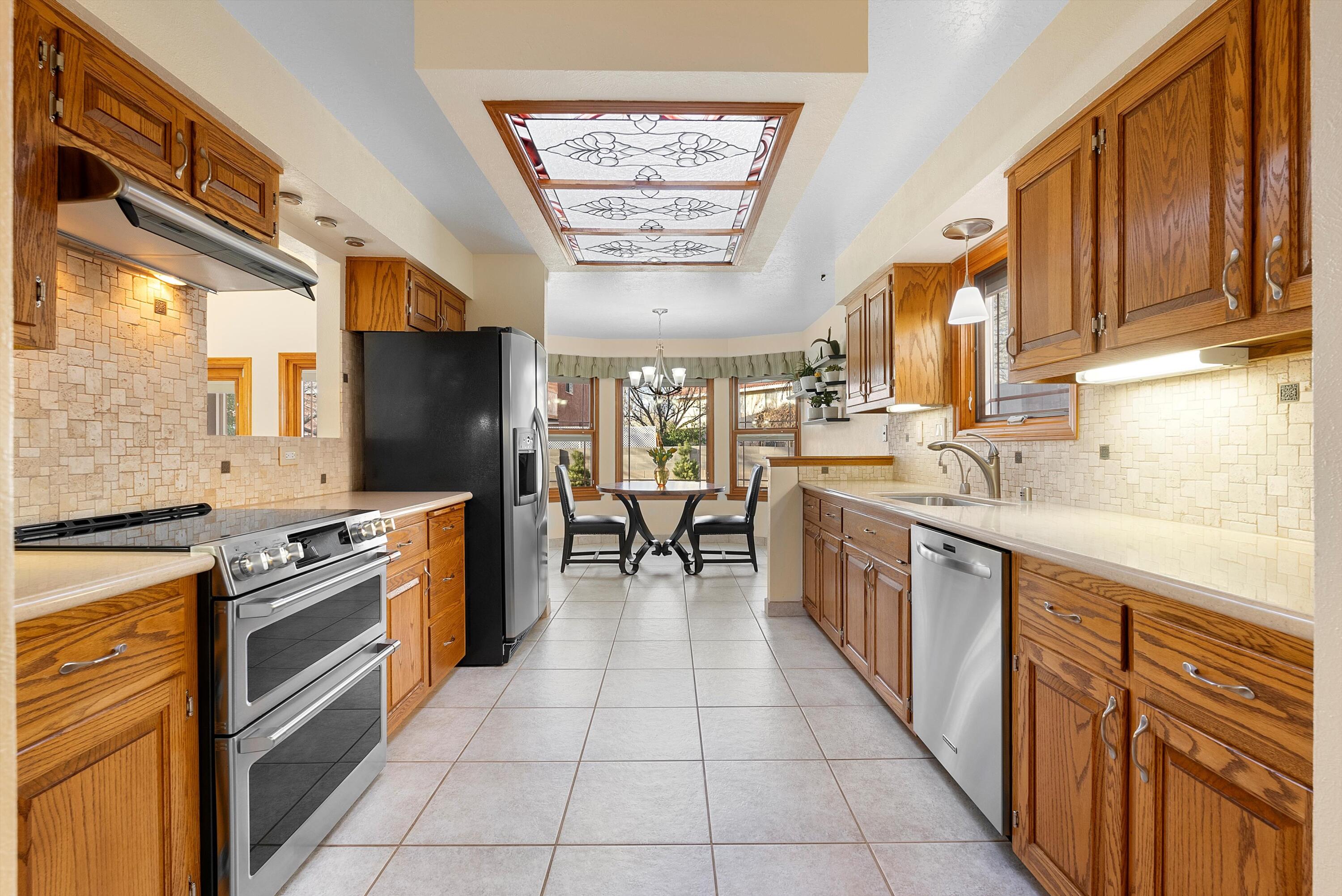 9121 DEMPSEY Drive NE