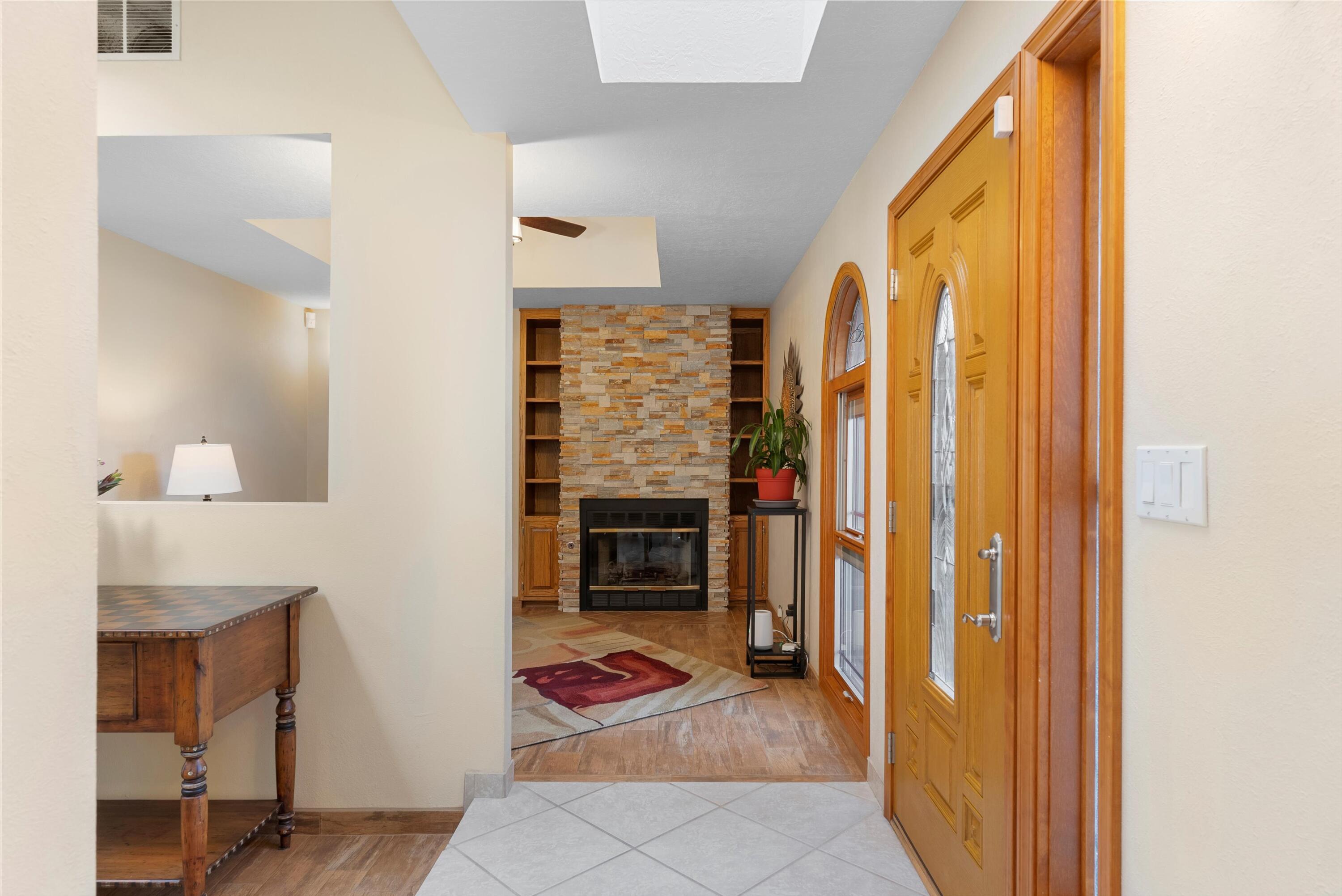 9121 DEMPSEY Drive NE