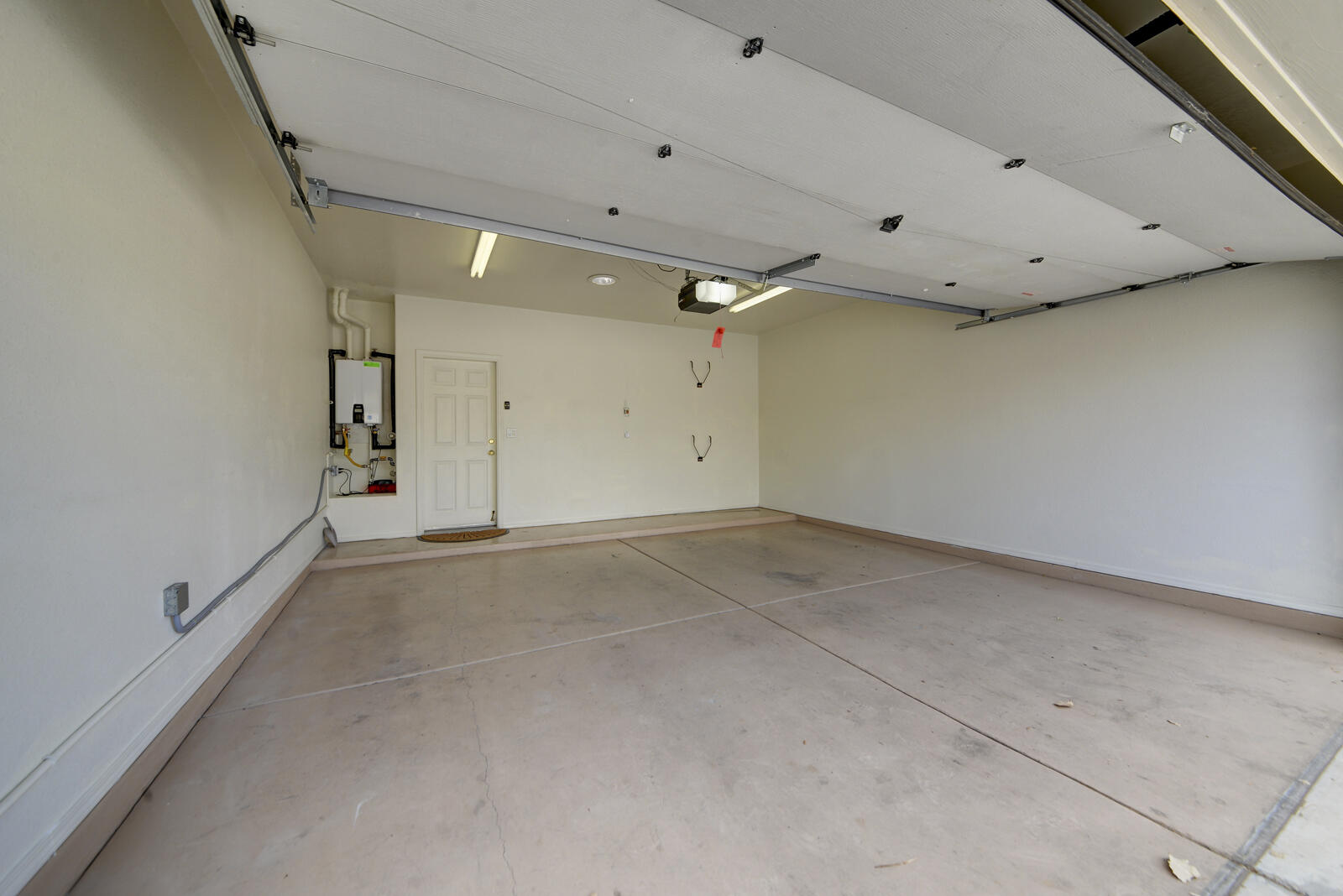 3504 SETARIA Road NW