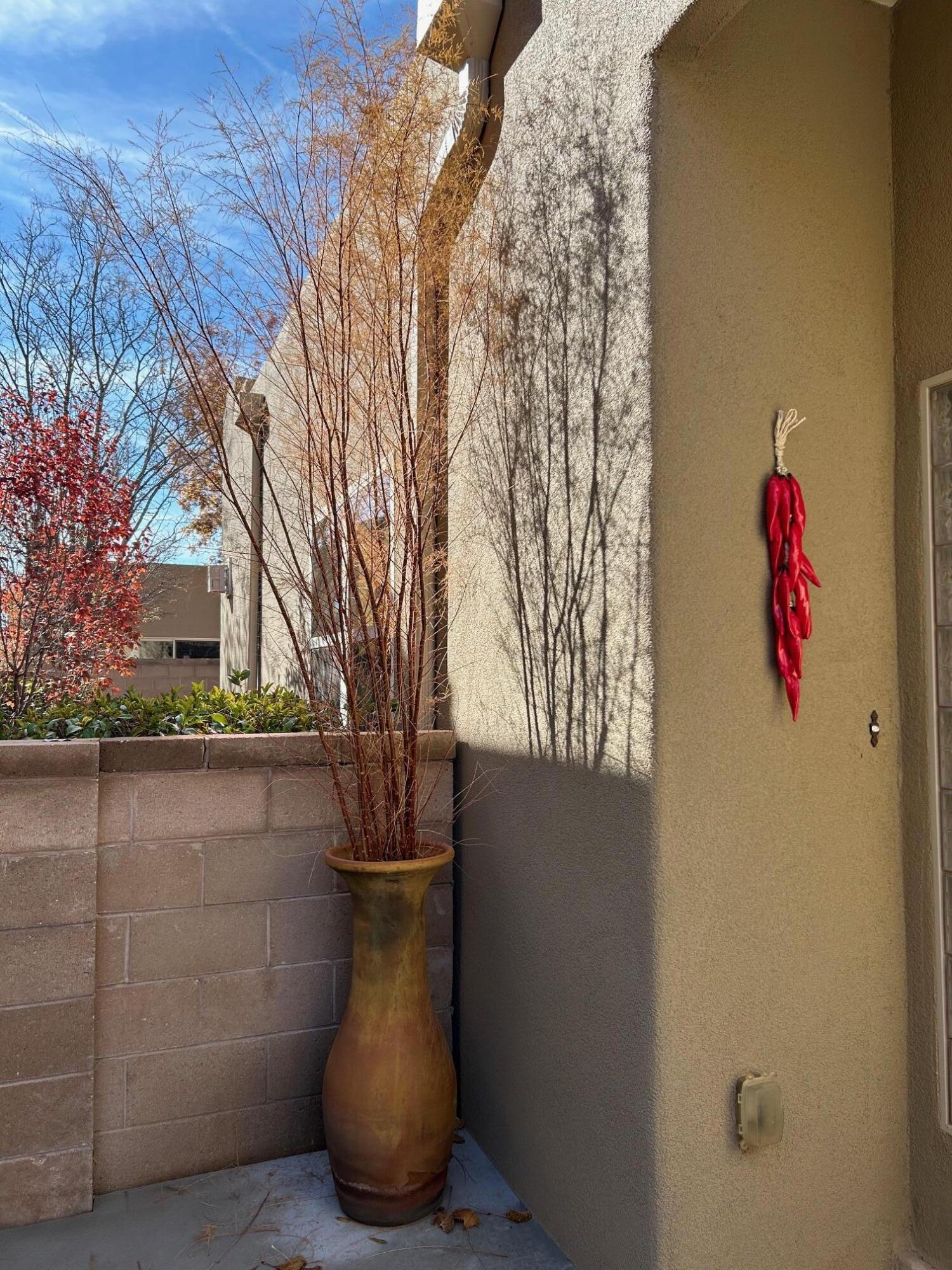 3504 SETARIA Road NW