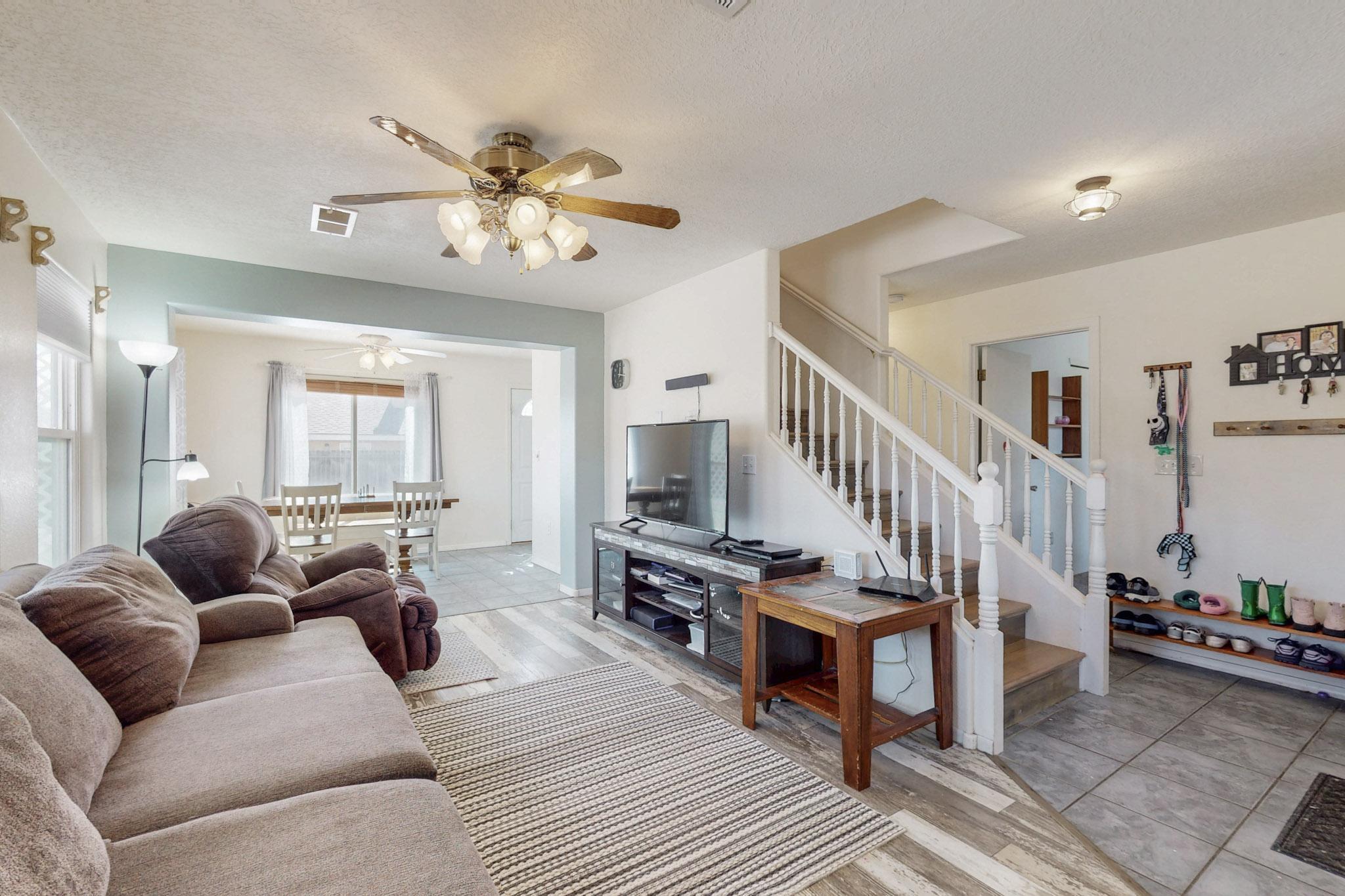 1601 AVENIDA DE PAZ NW