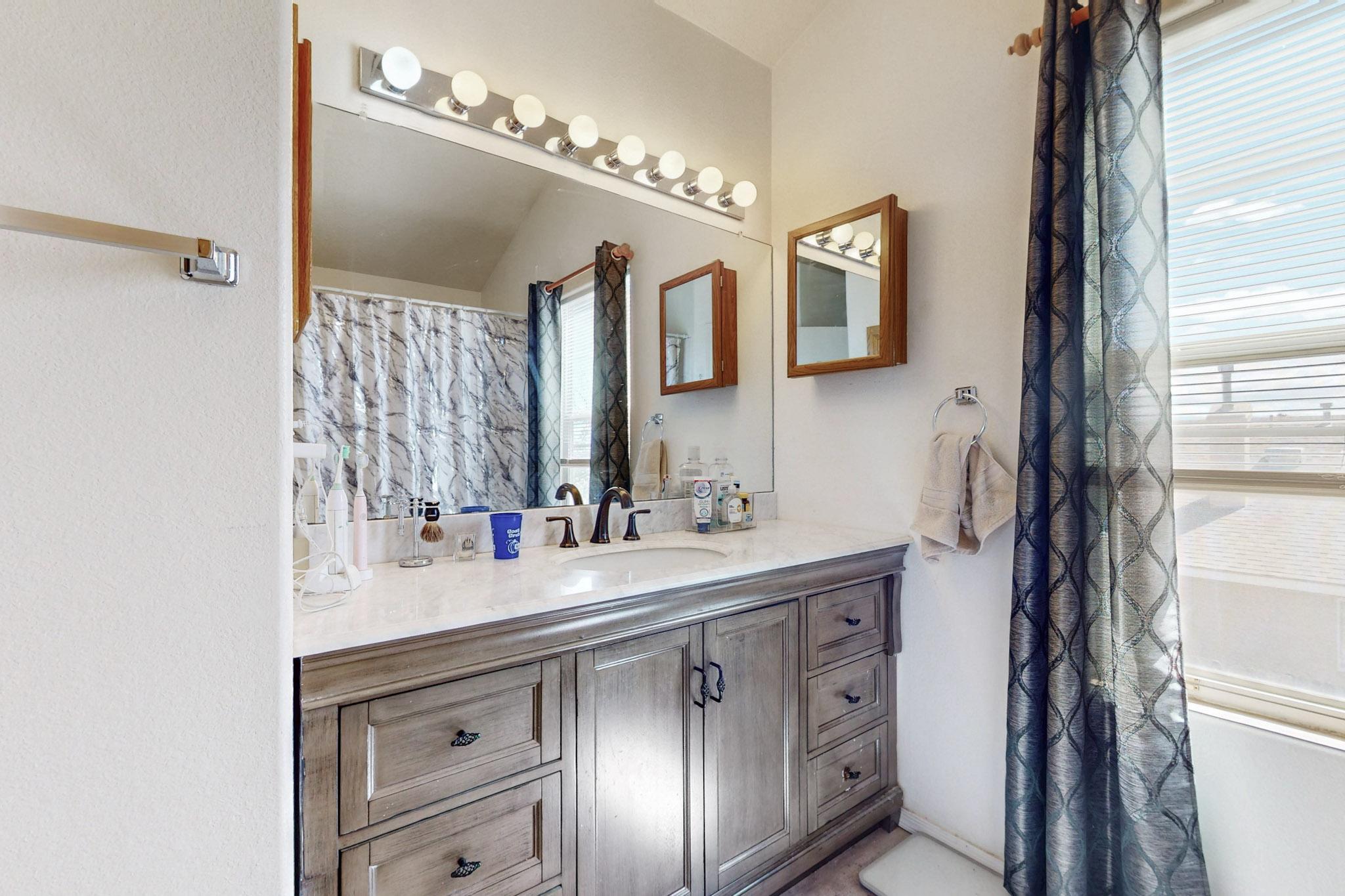 1601 AVENIDA DE PAZ NW