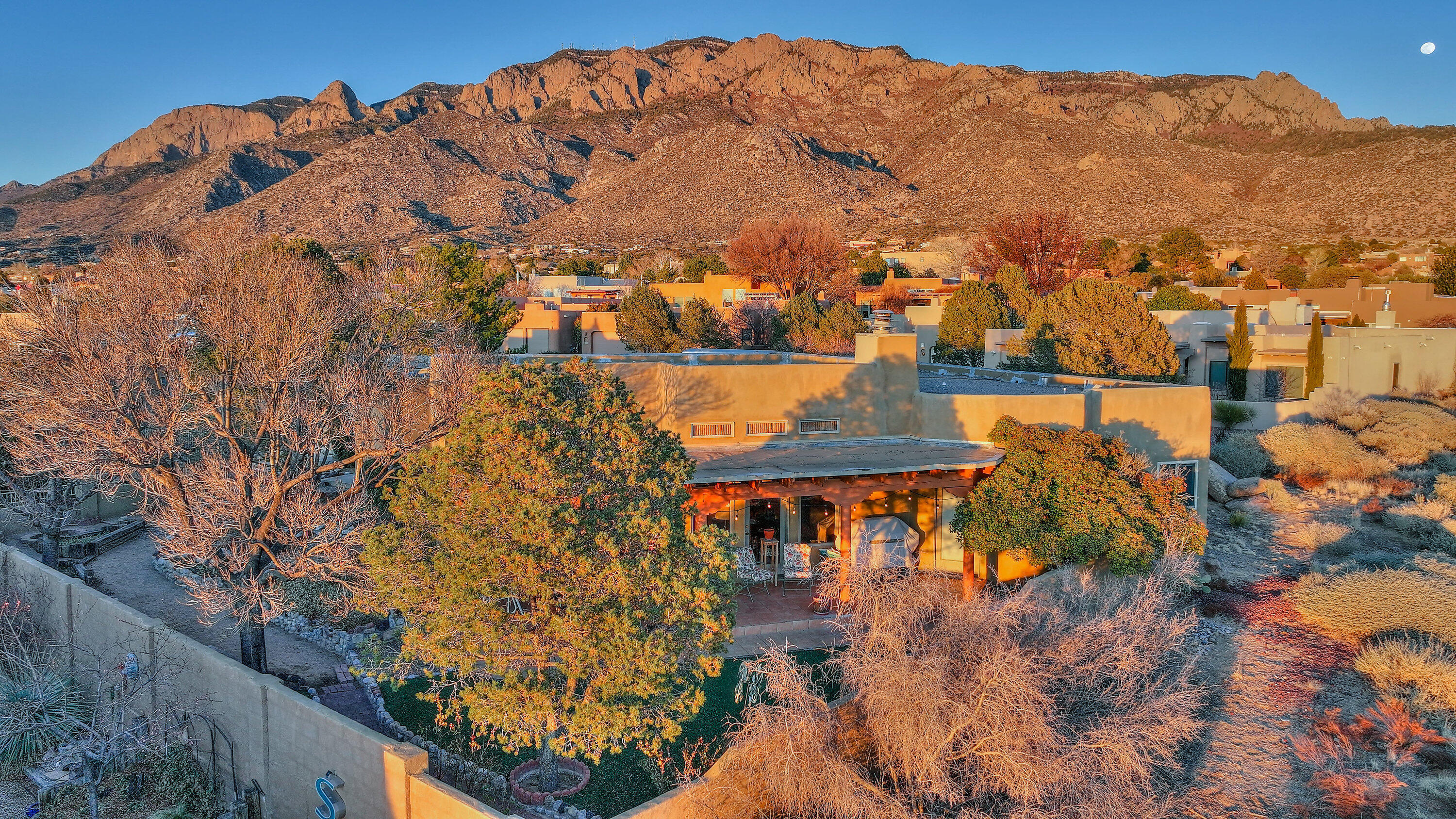 7723 CEDAR CANYON Court NE