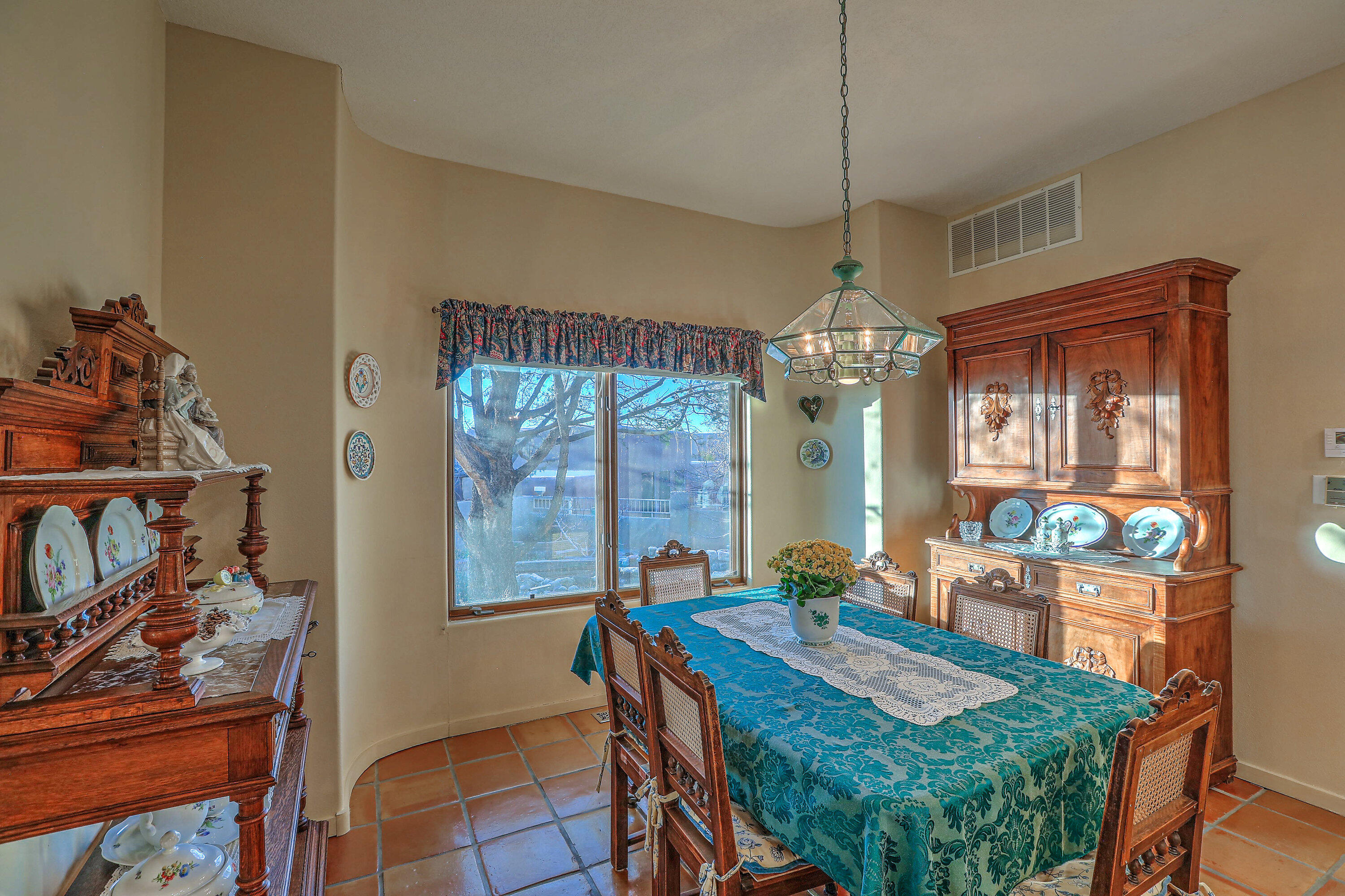 7723 CEDAR CANYON Court NE