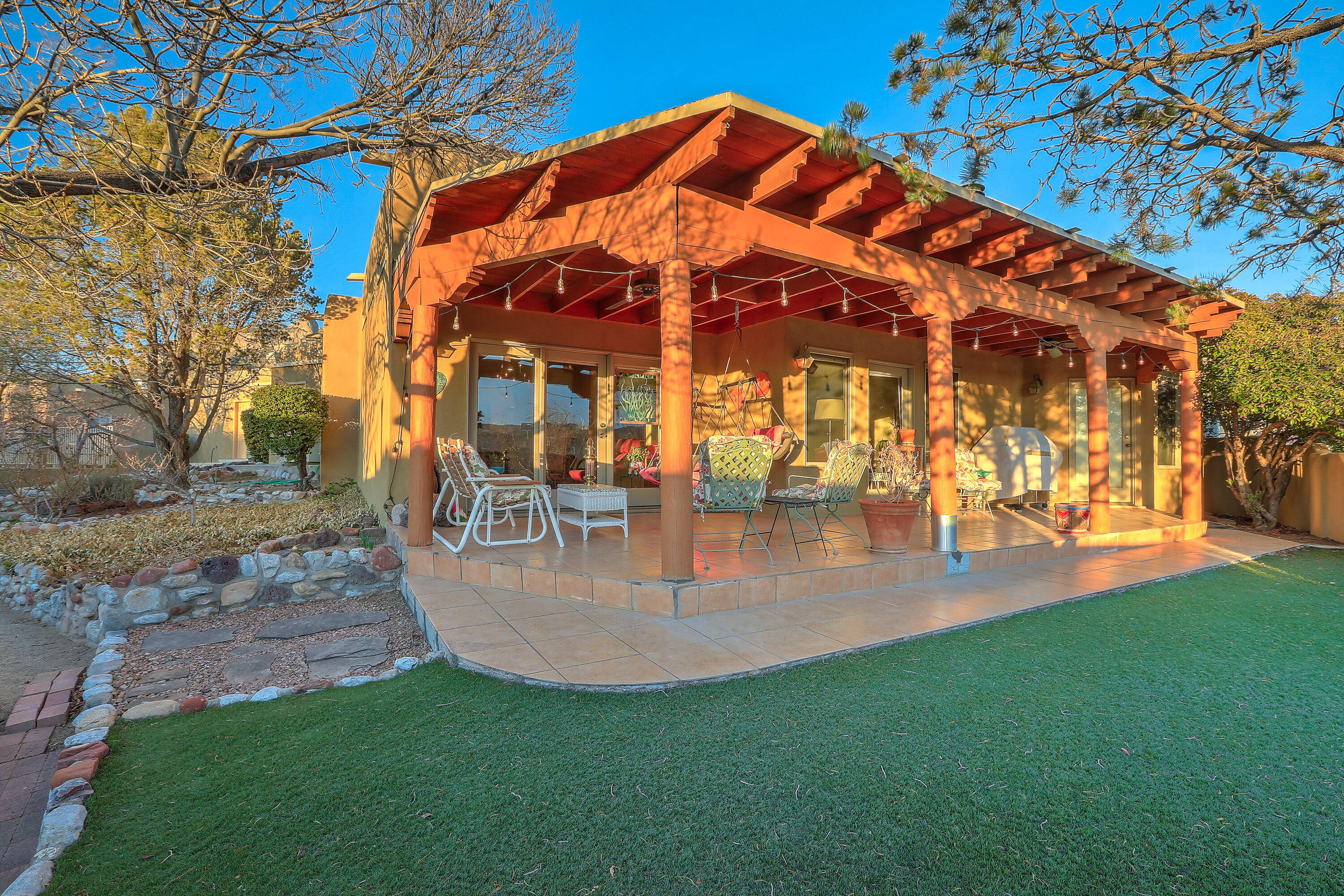 7723 CEDAR CANYON Court NE