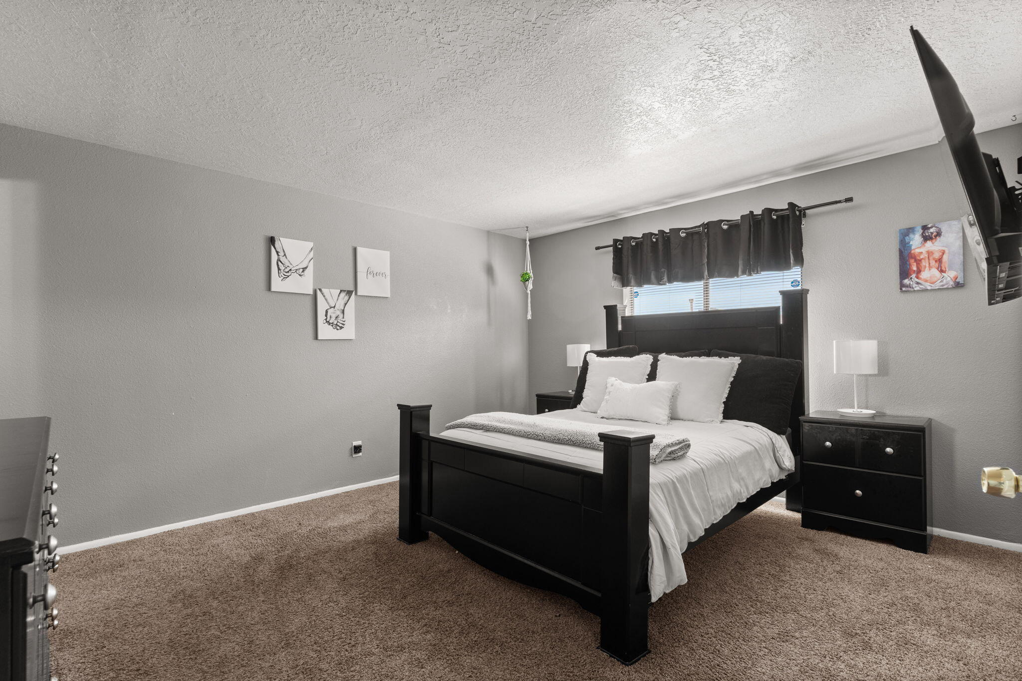 9728 WESTBOUND Avenue SW