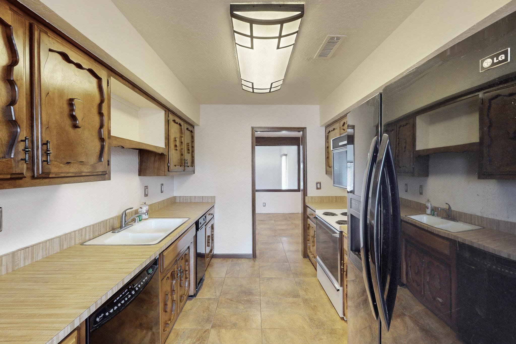 12100 CALLE ZAGAL NE