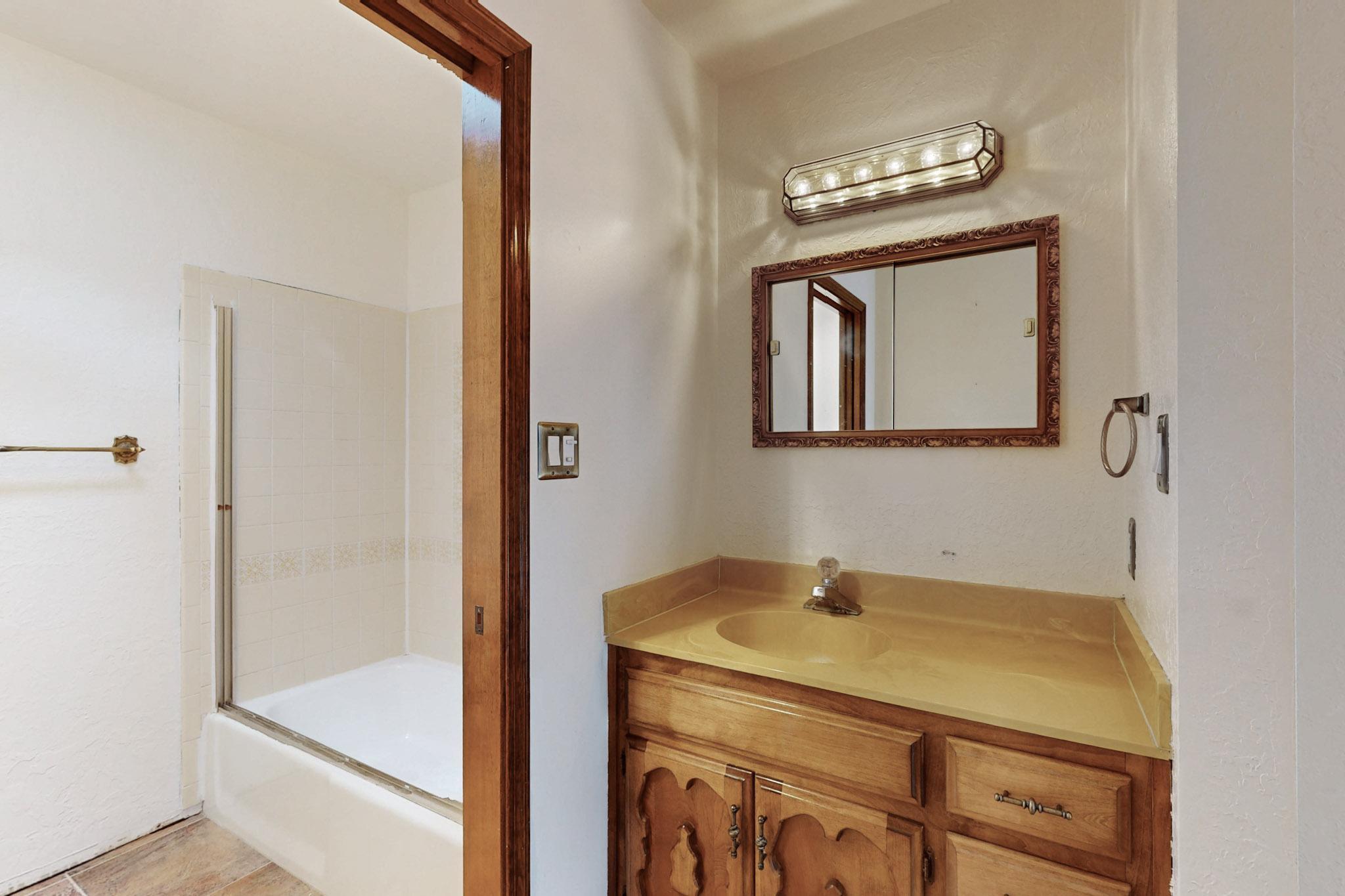 12100 CALLE ZAGAL NE