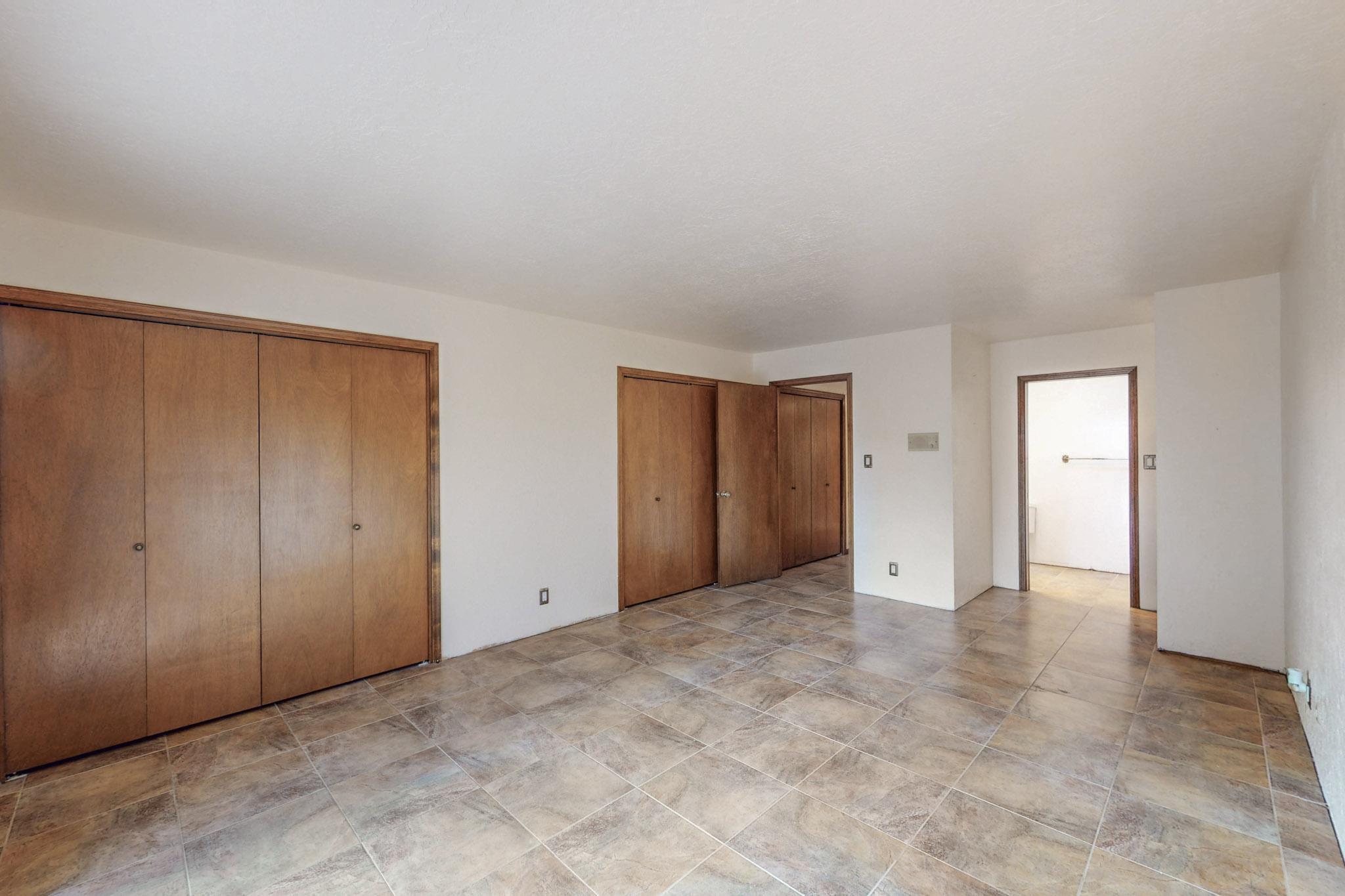 12100 CALLE ZAGAL NE