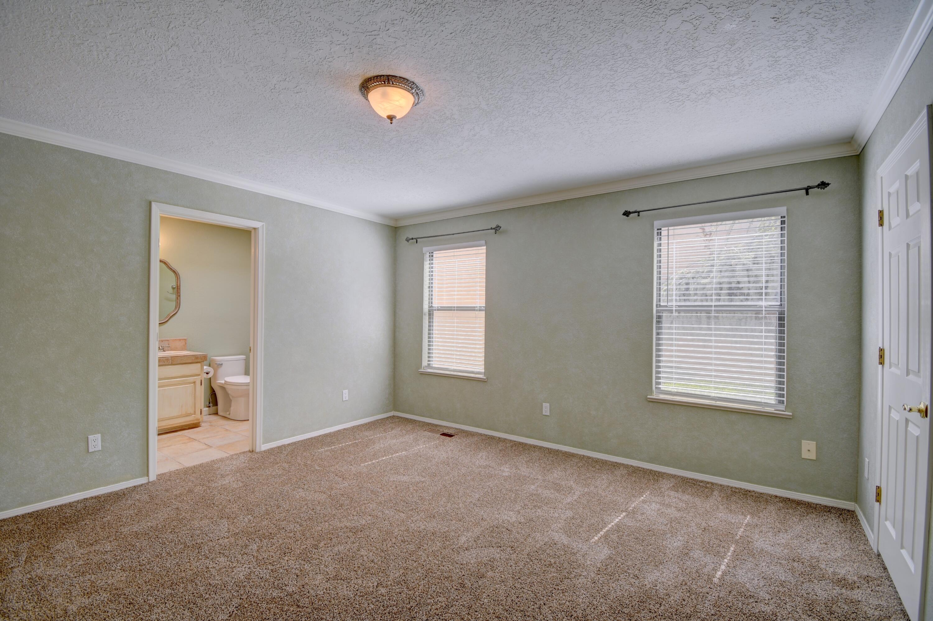 5901 CUBERO Drive NE