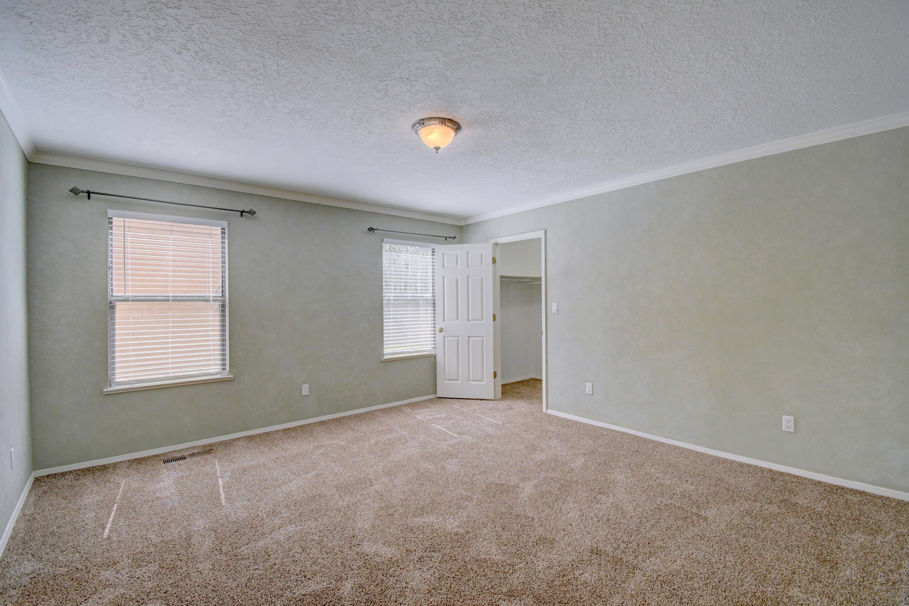 5901 CUBERO Drive NE