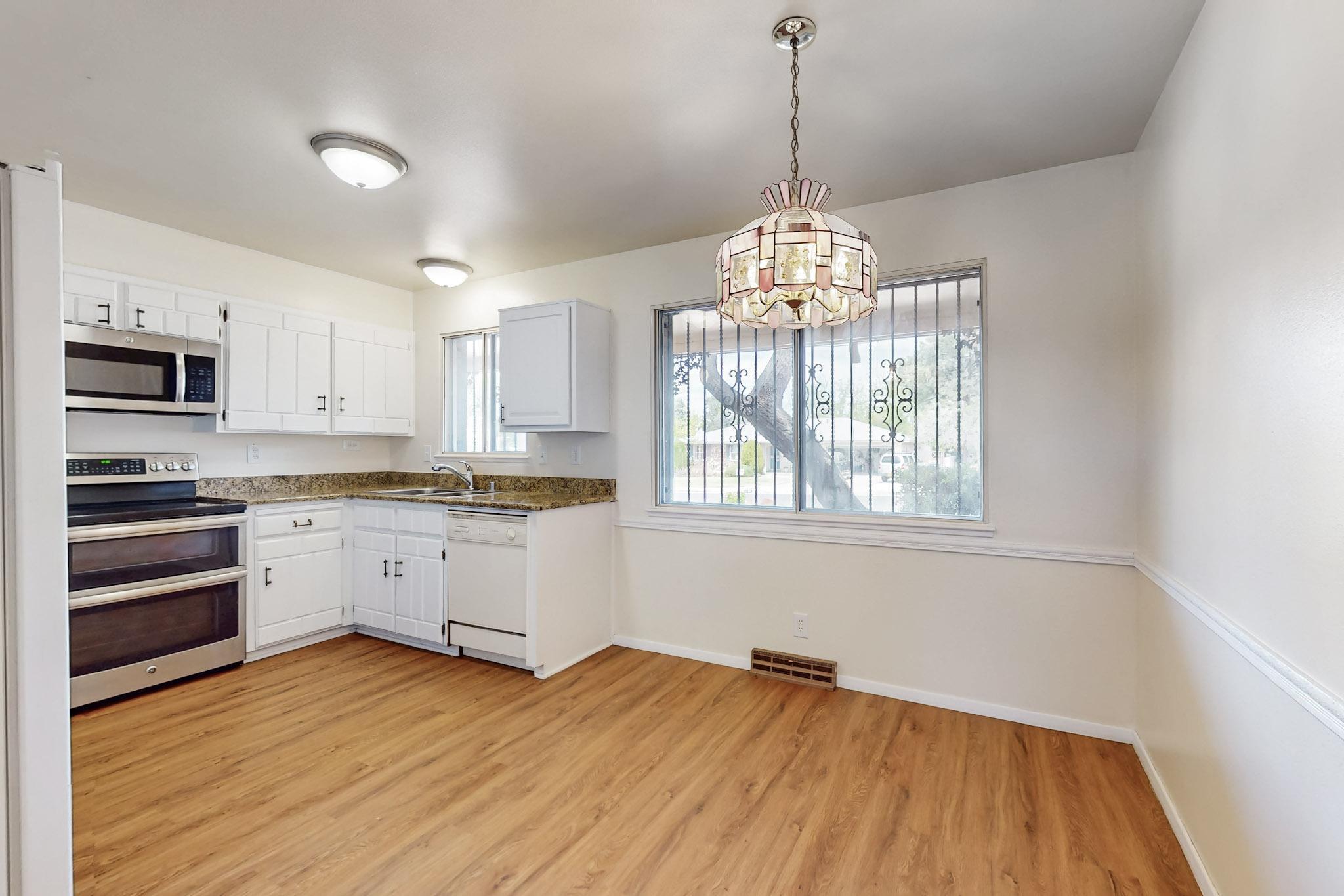 6704 ARROYO DEL OSO Avenue NE