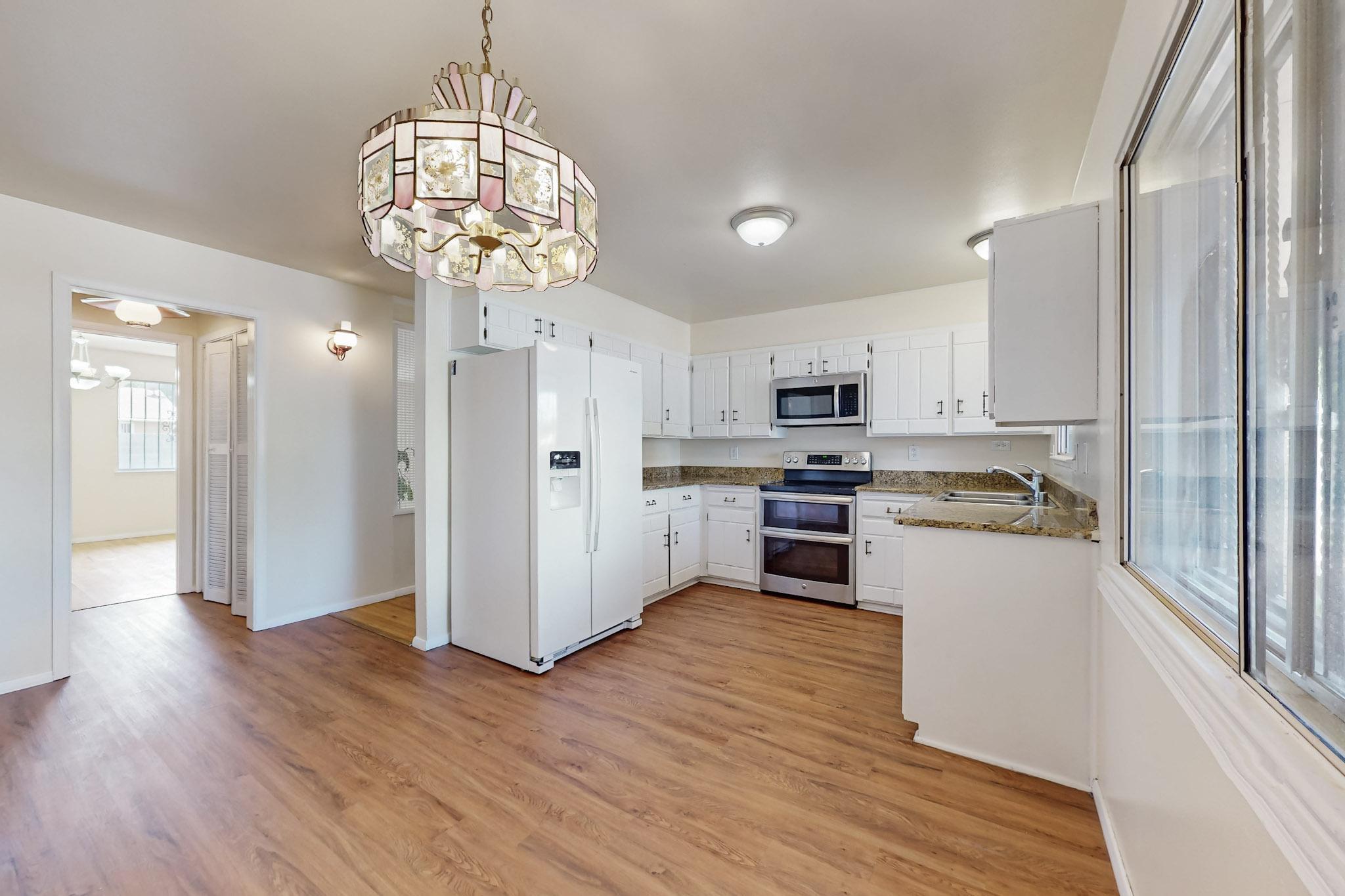 6704 ARROYO DEL OSO Avenue NE