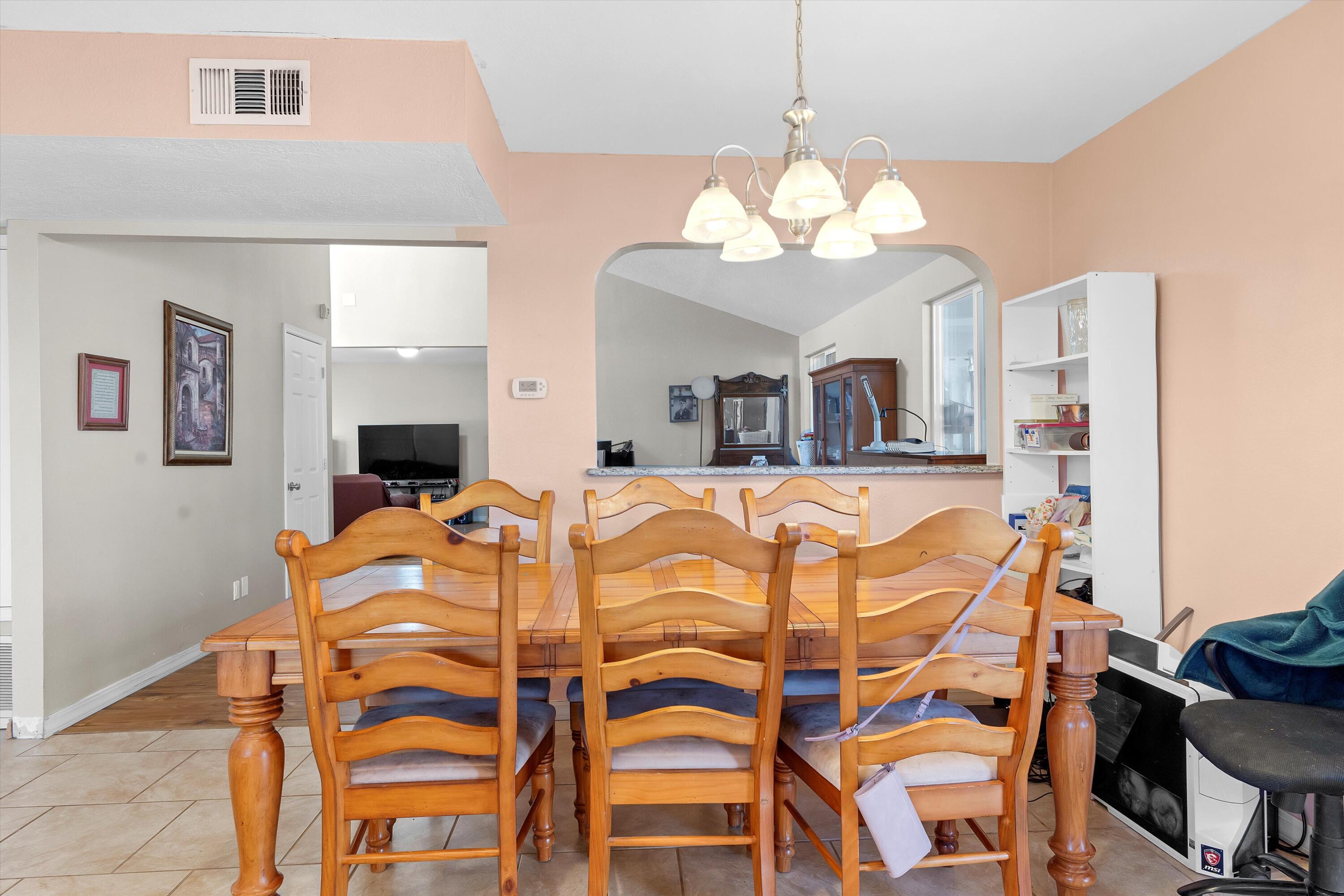 248 QUIXOTE Drive SE