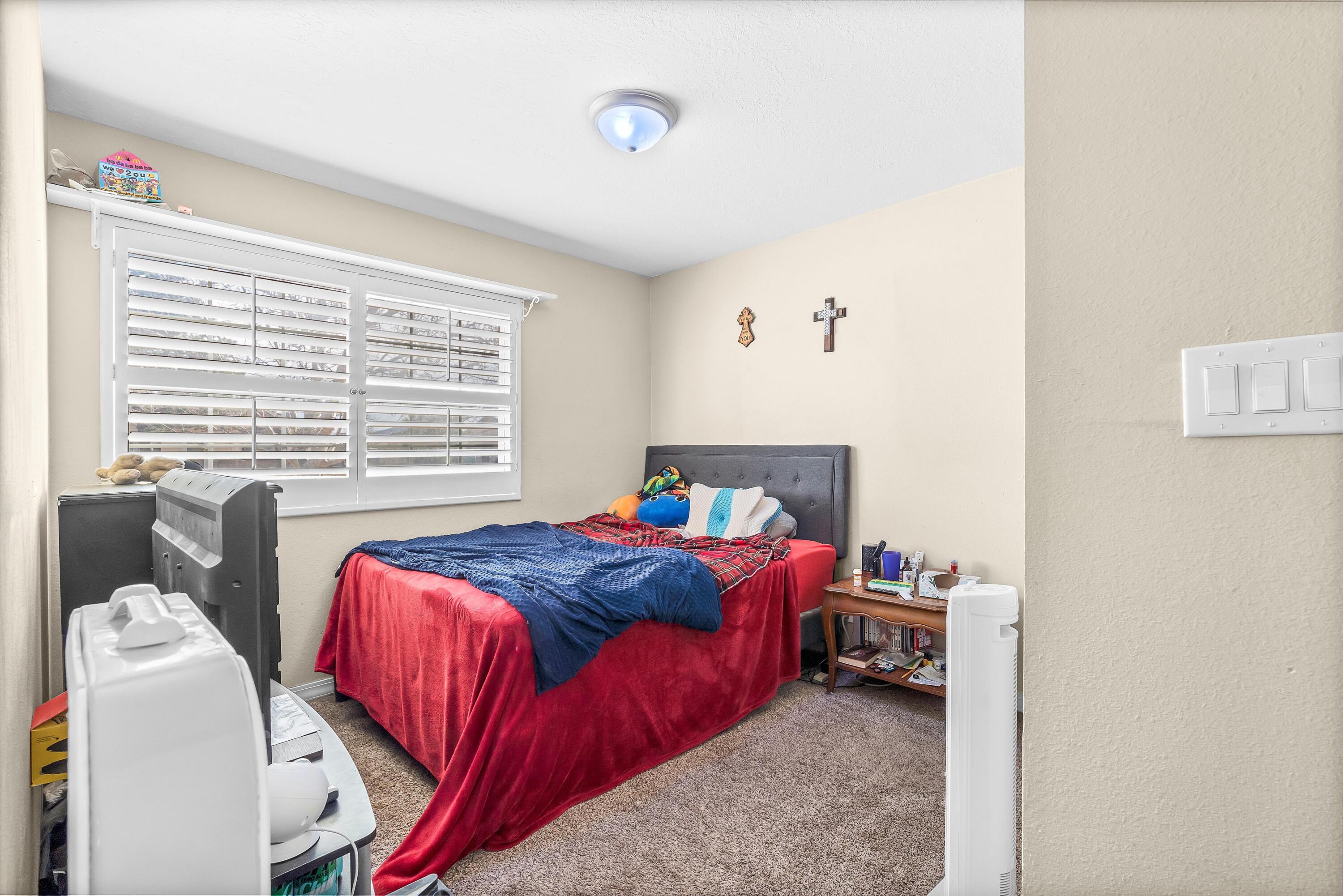 248 QUIXOTE Drive SE