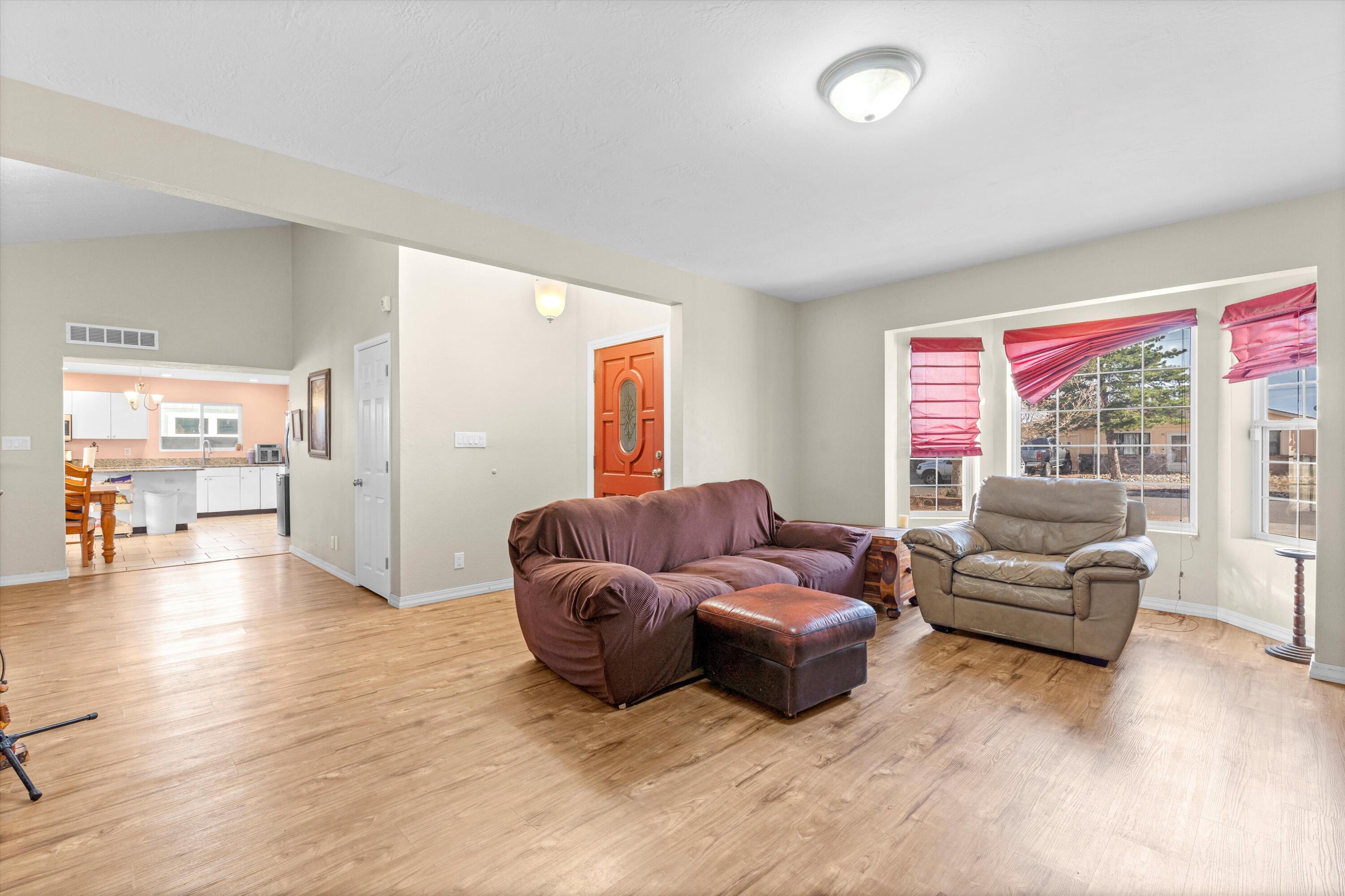 248 QUIXOTE Drive SE