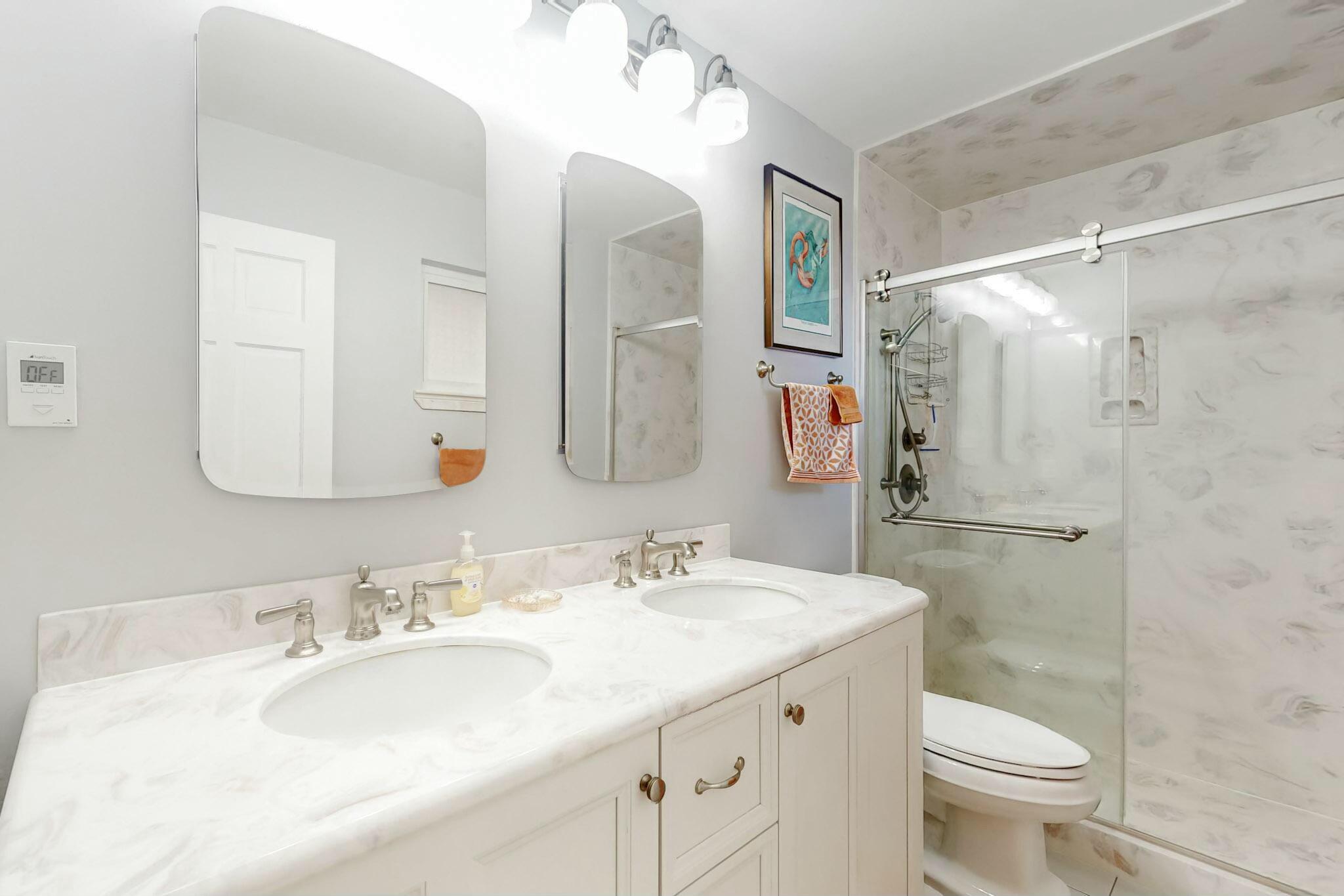 608 Running Water Circle SE