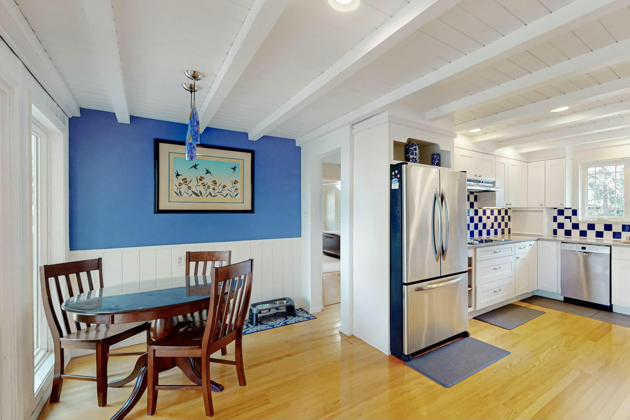 608 Running Water Circle SE