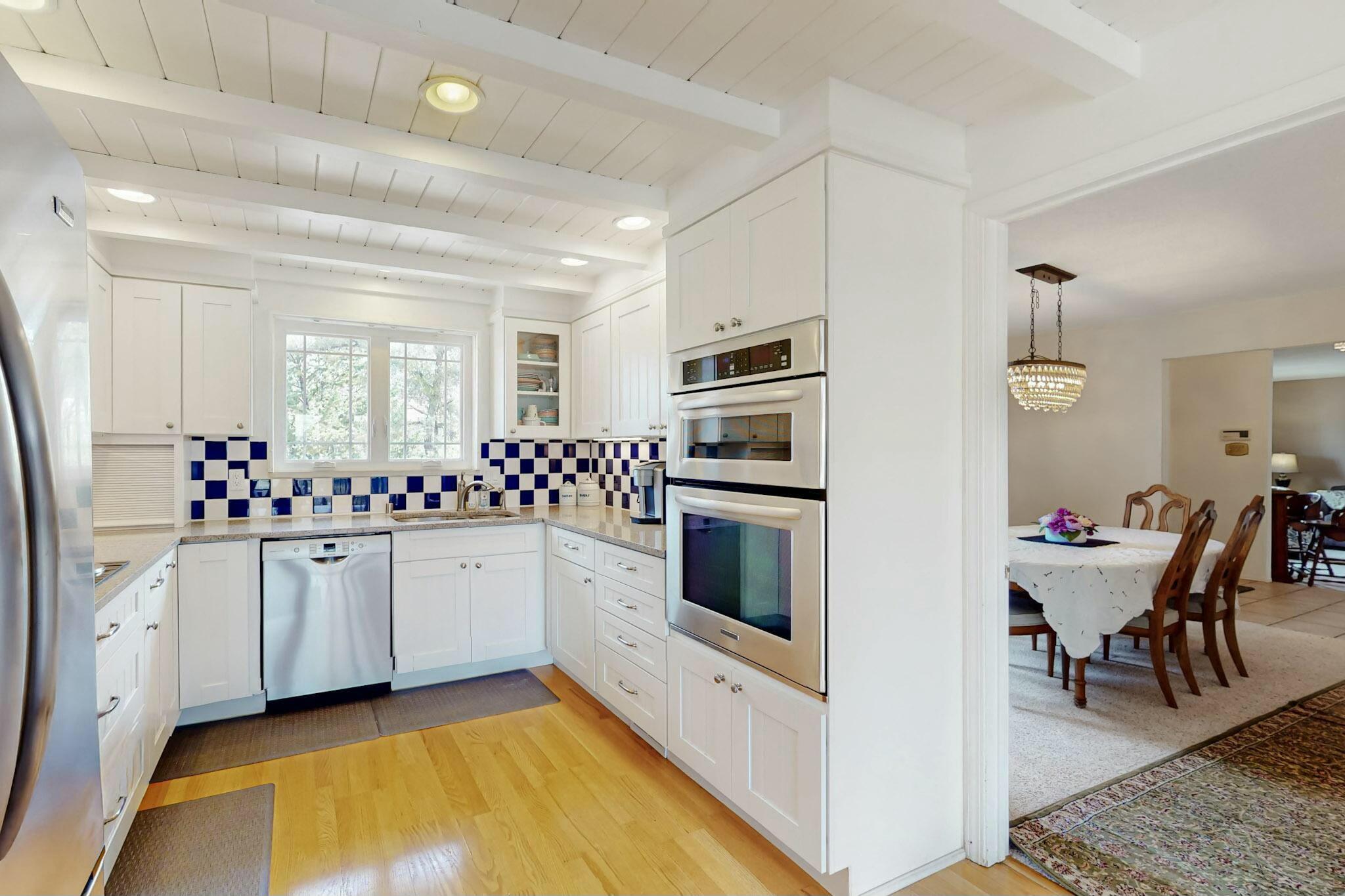 608 Running Water Circle SE