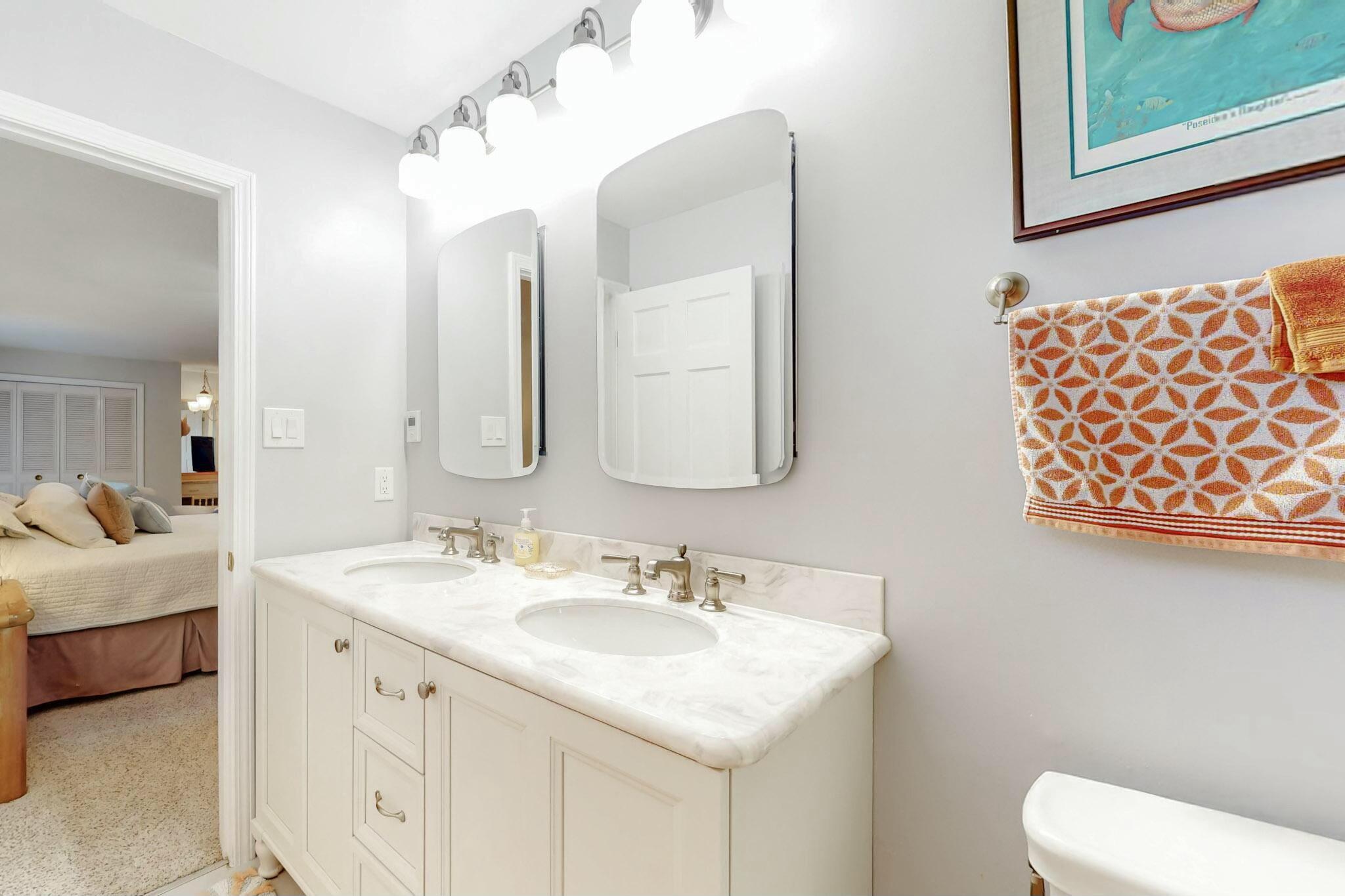 608 Running Water Circle SE