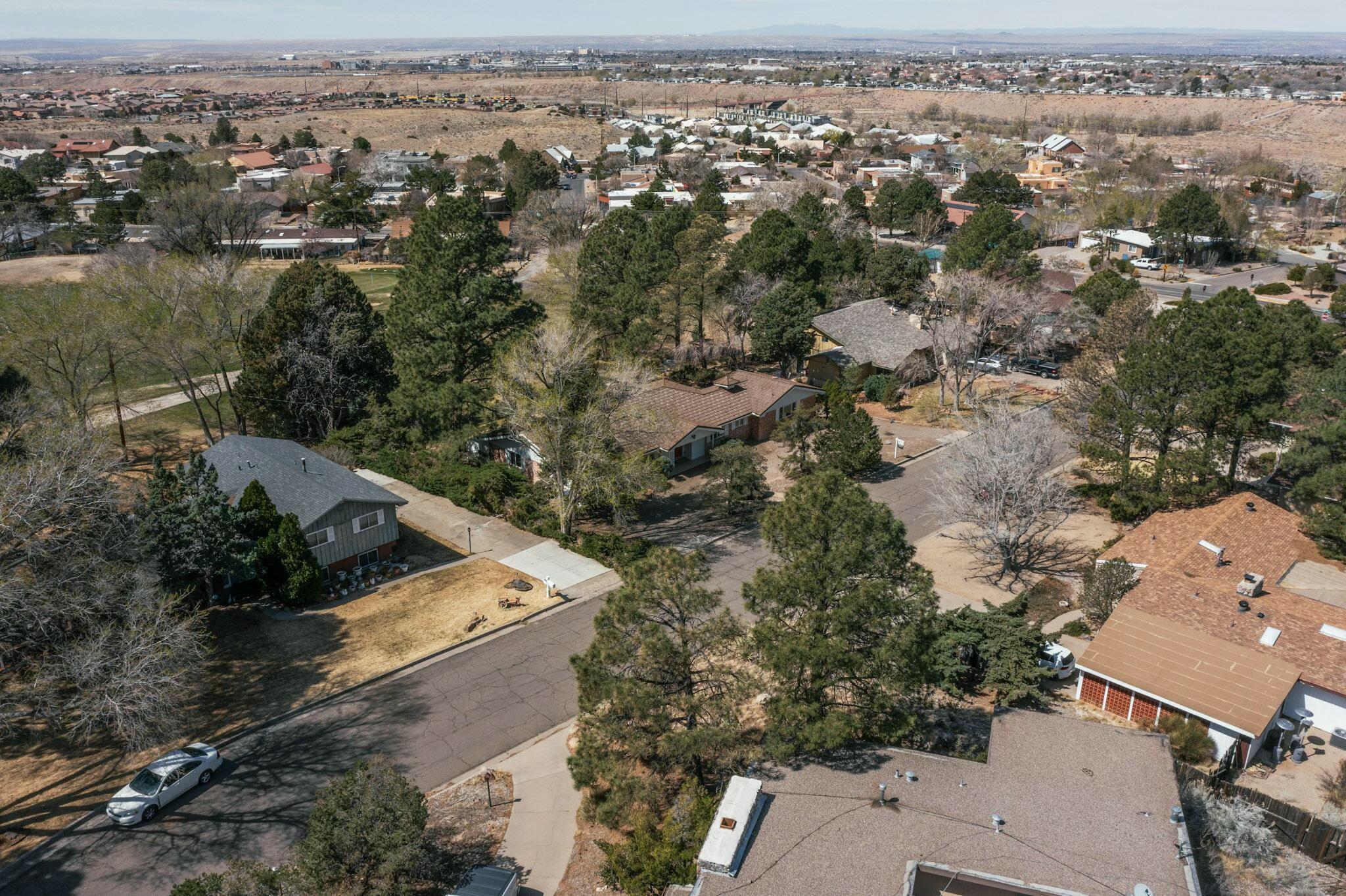 608 Running Water Circle SE