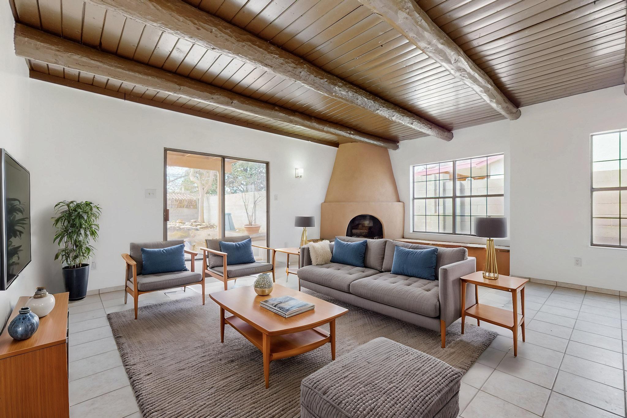 6304 FLOR DEL SOL Place NW