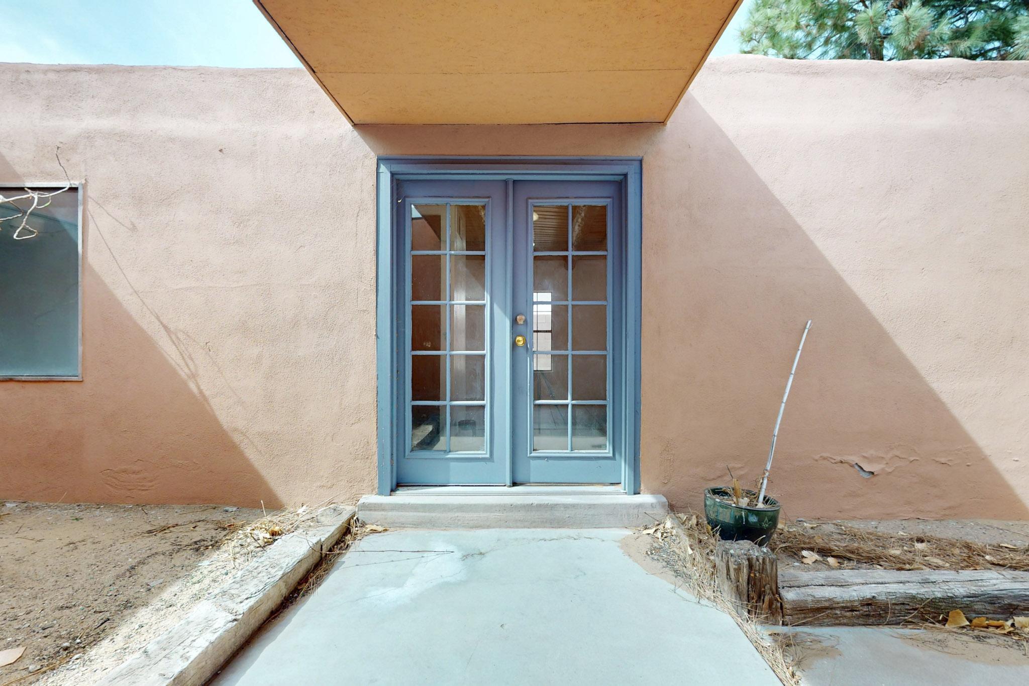 6304 FLOR DEL SOL Place NW