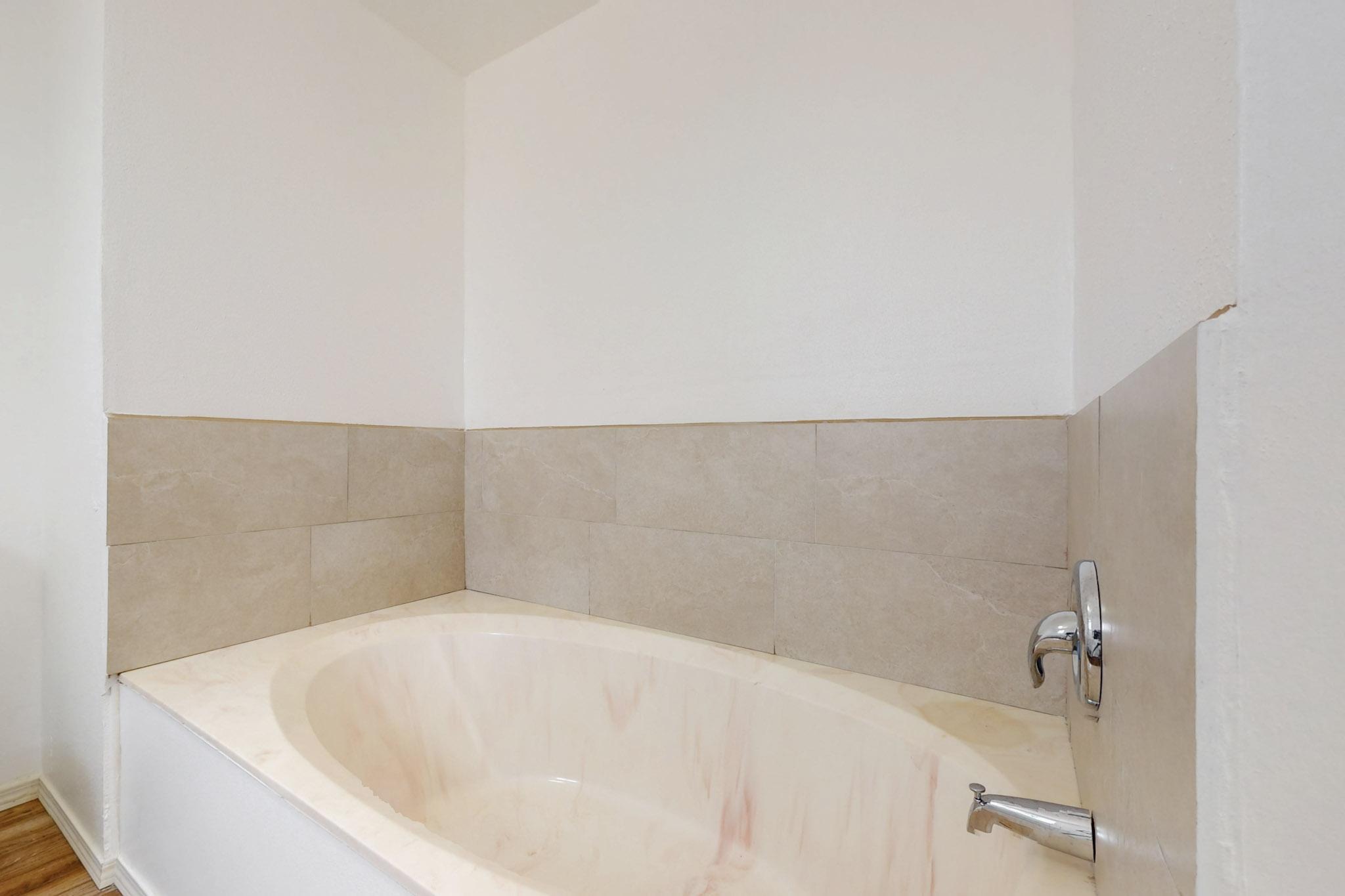 6304 FLOR DEL SOL Place NW