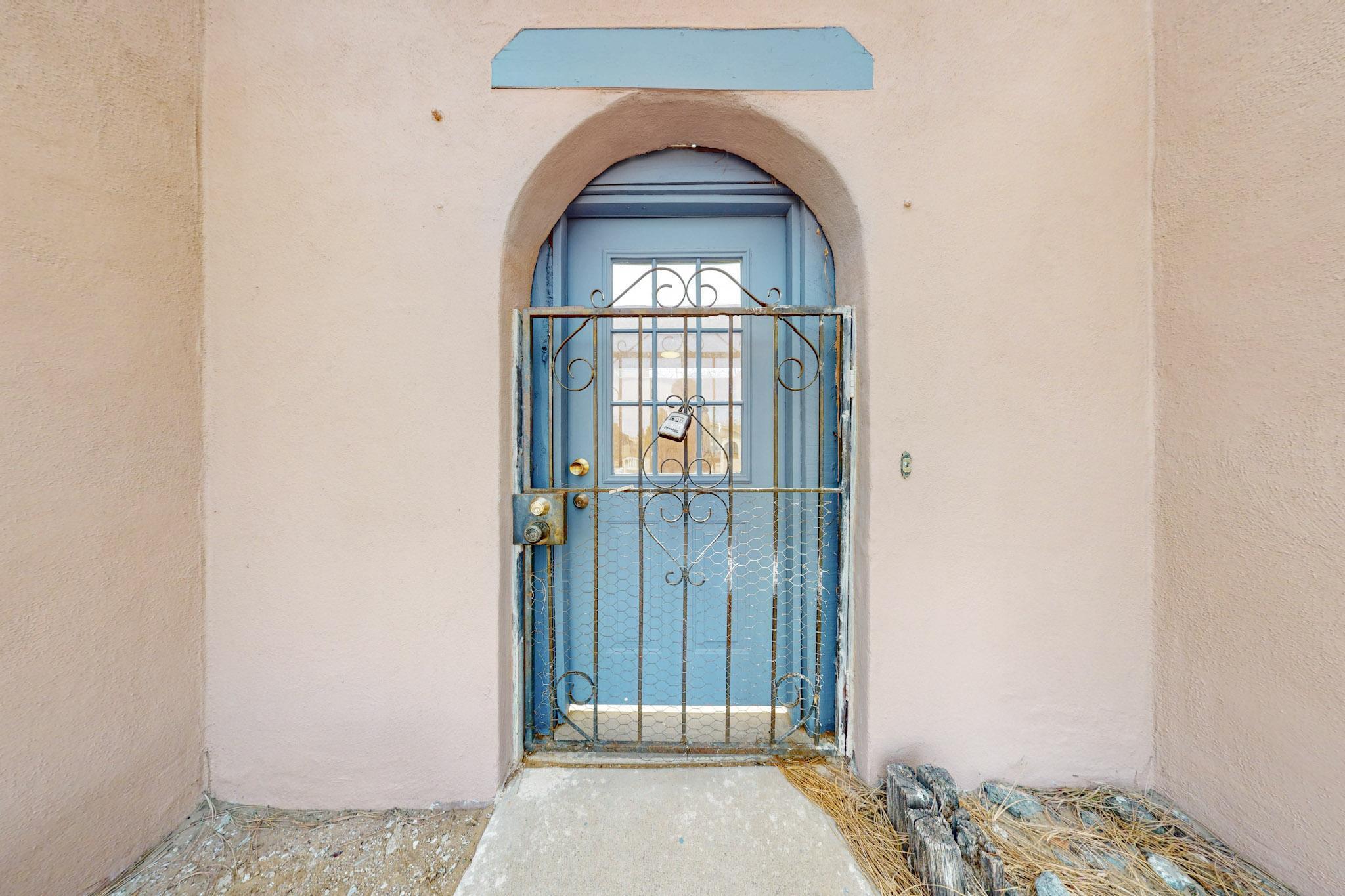 6304 FLOR DEL SOL Place NW