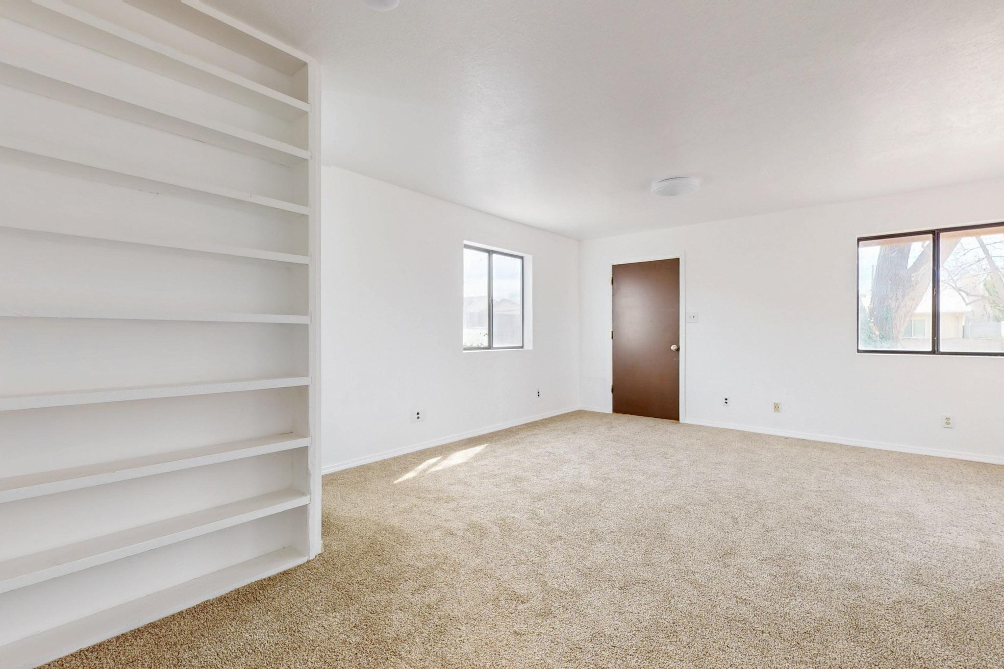 6304 FLOR DEL SOL Place NW