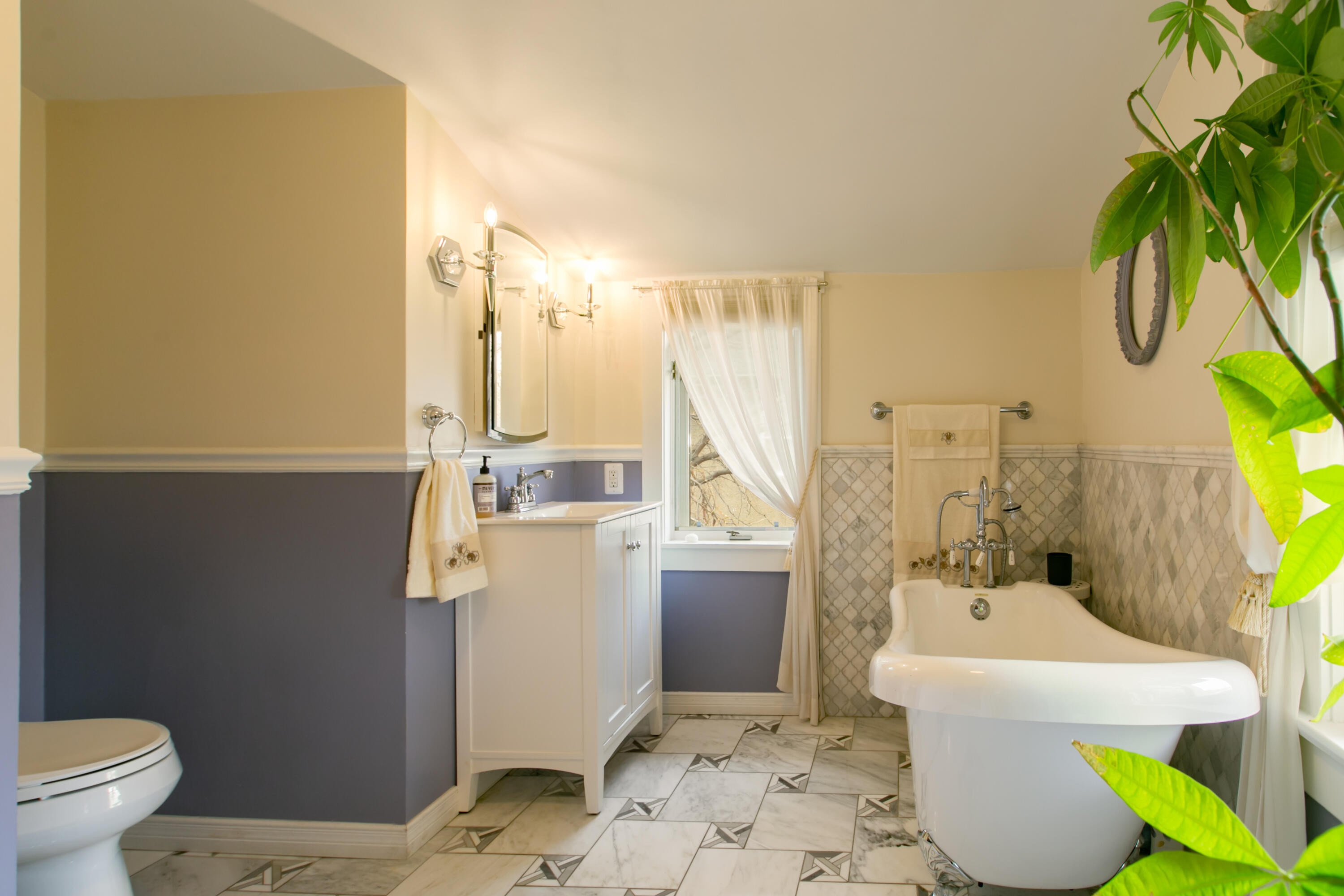 1101 MARQUETTE Avenue NW