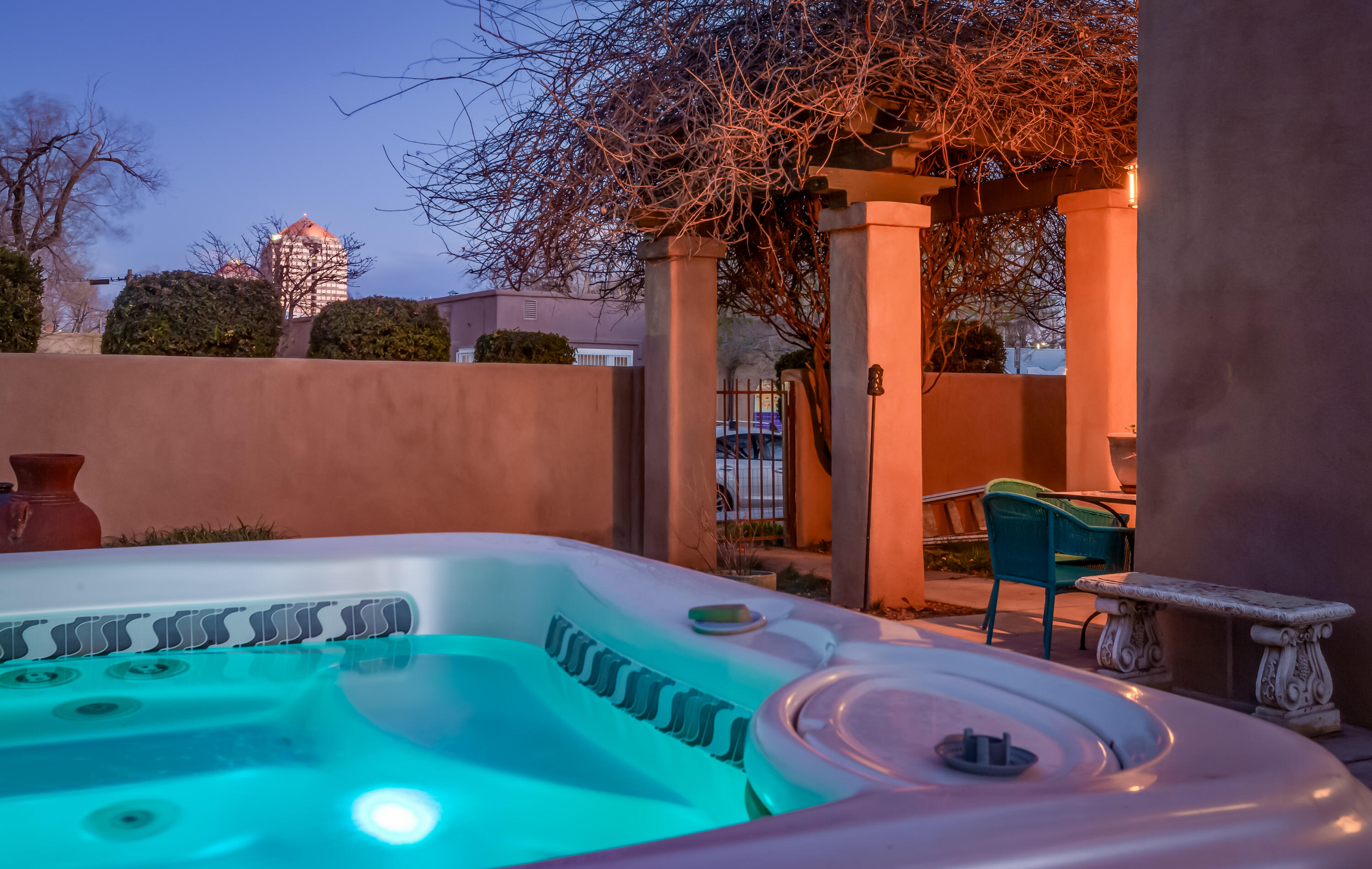 1101 MARQUETTE Avenue NW