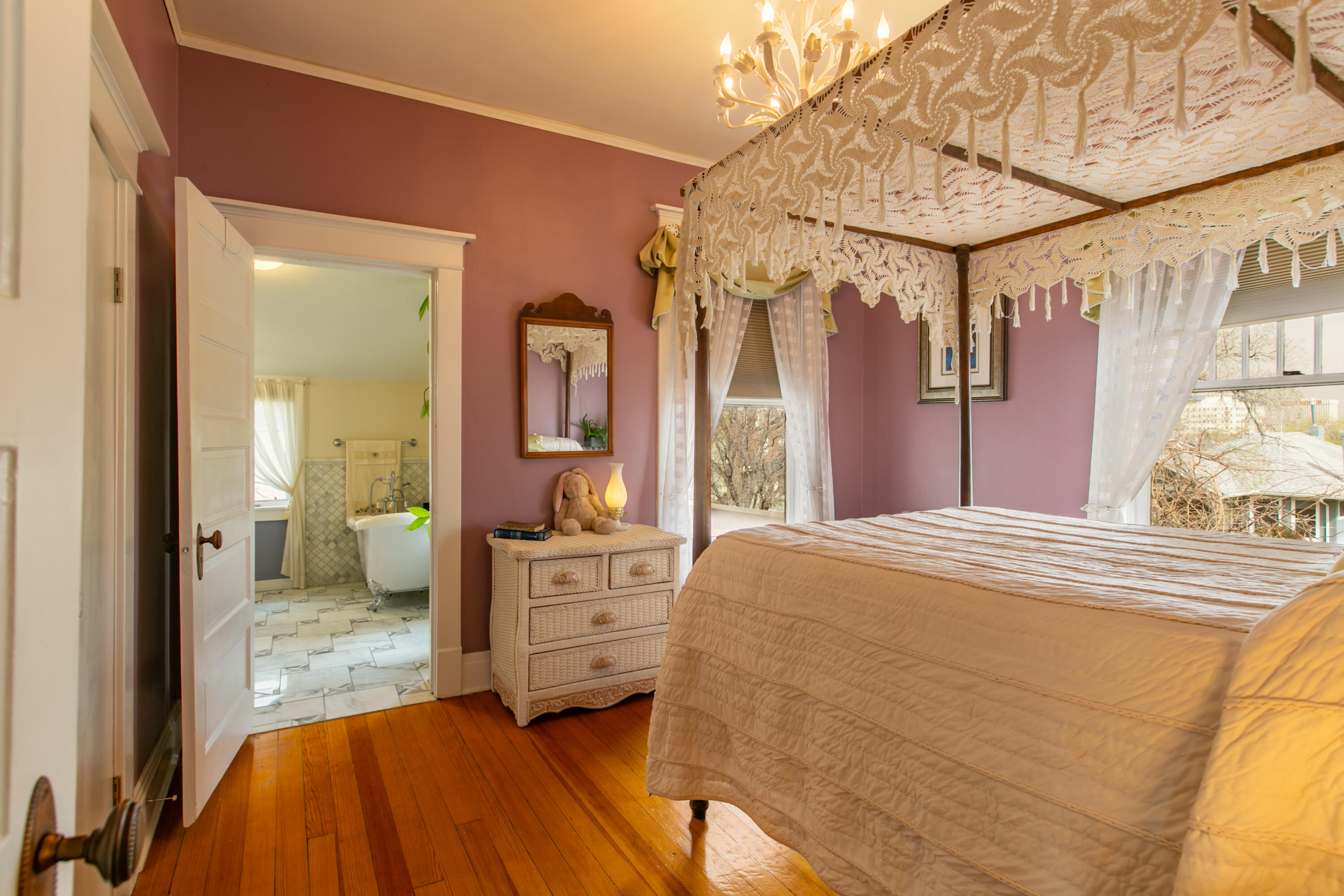 1101 MARQUETTE Avenue NW