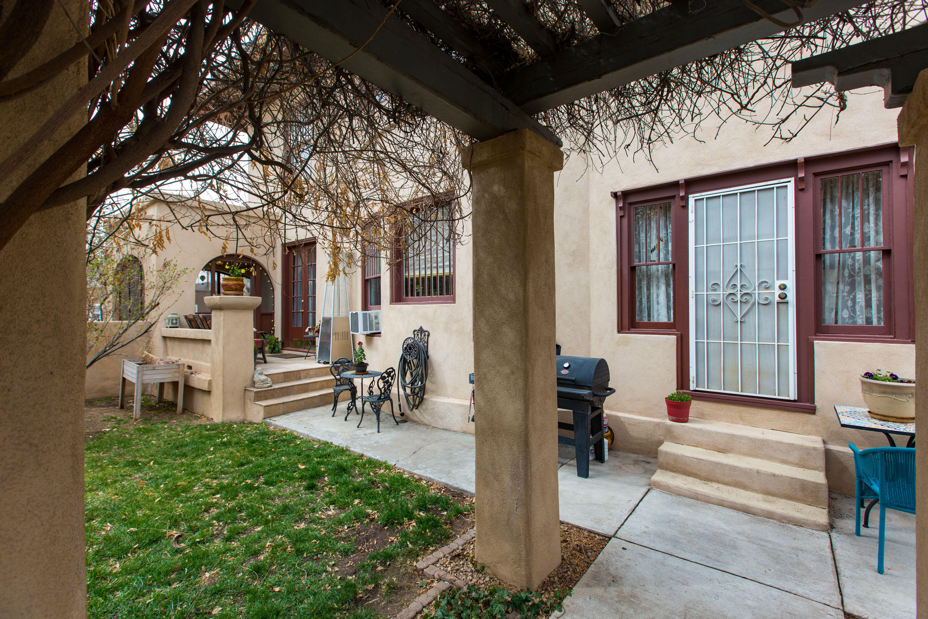 1101 MARQUETTE Avenue NW