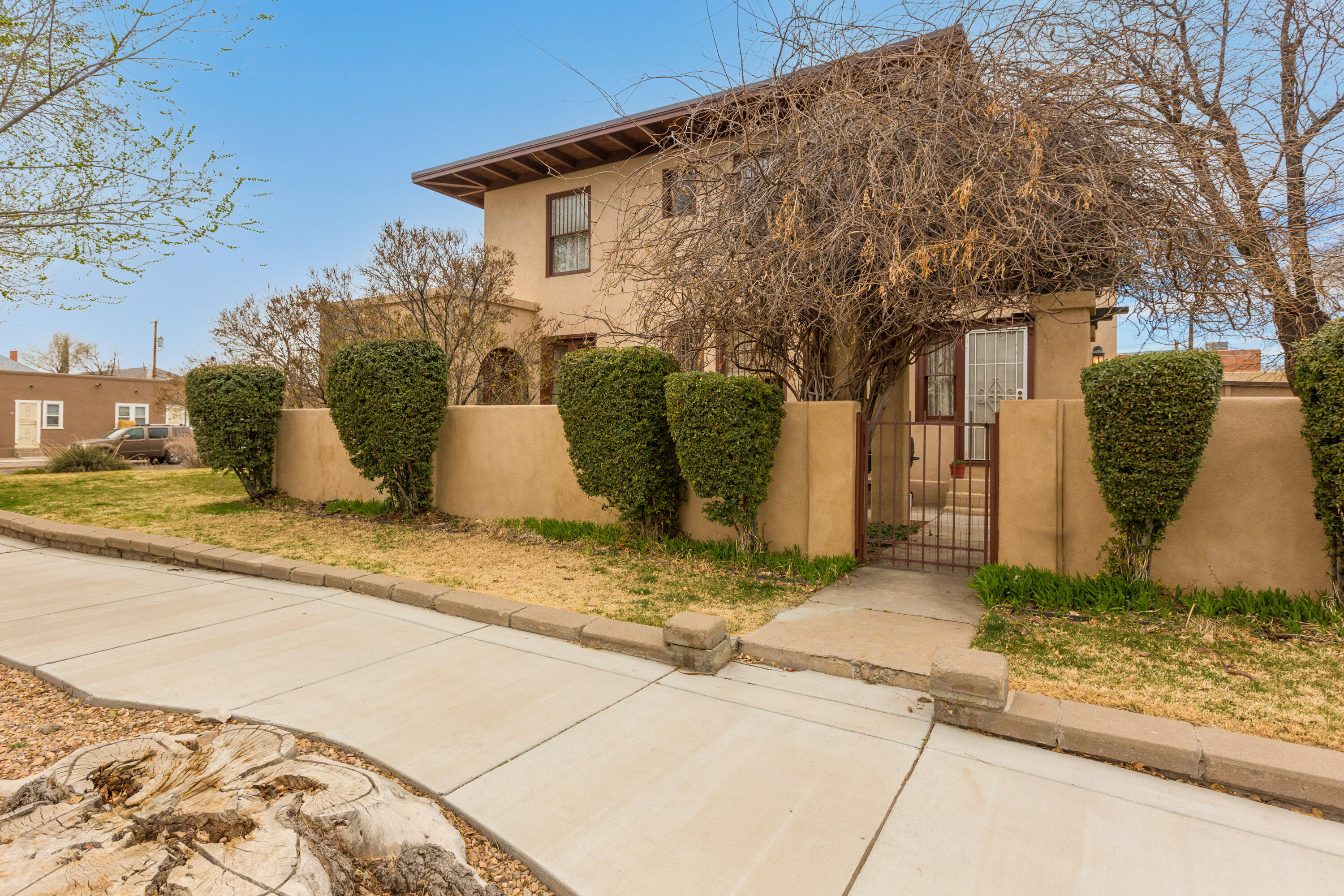 1101 MARQUETTE Avenue NW