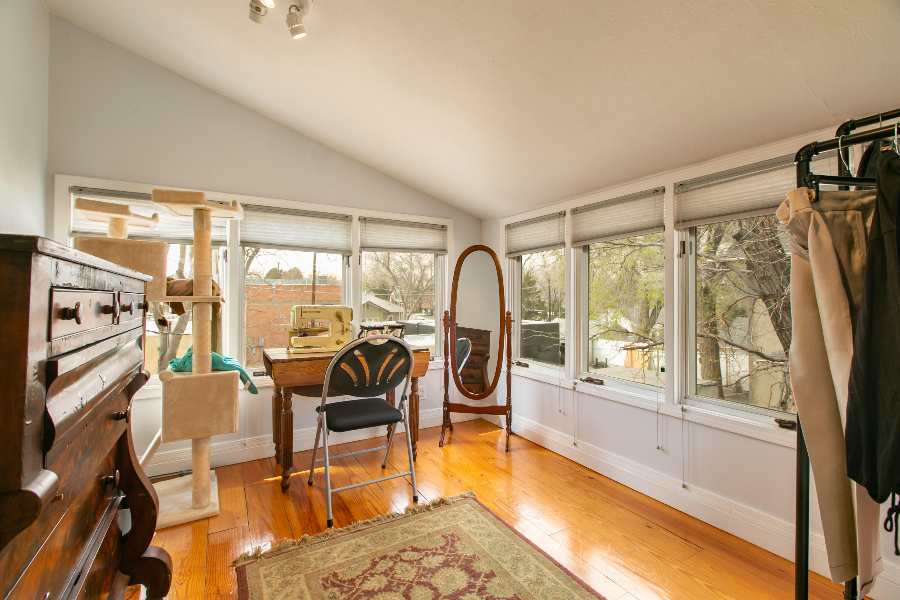 1101 MARQUETTE Avenue NW