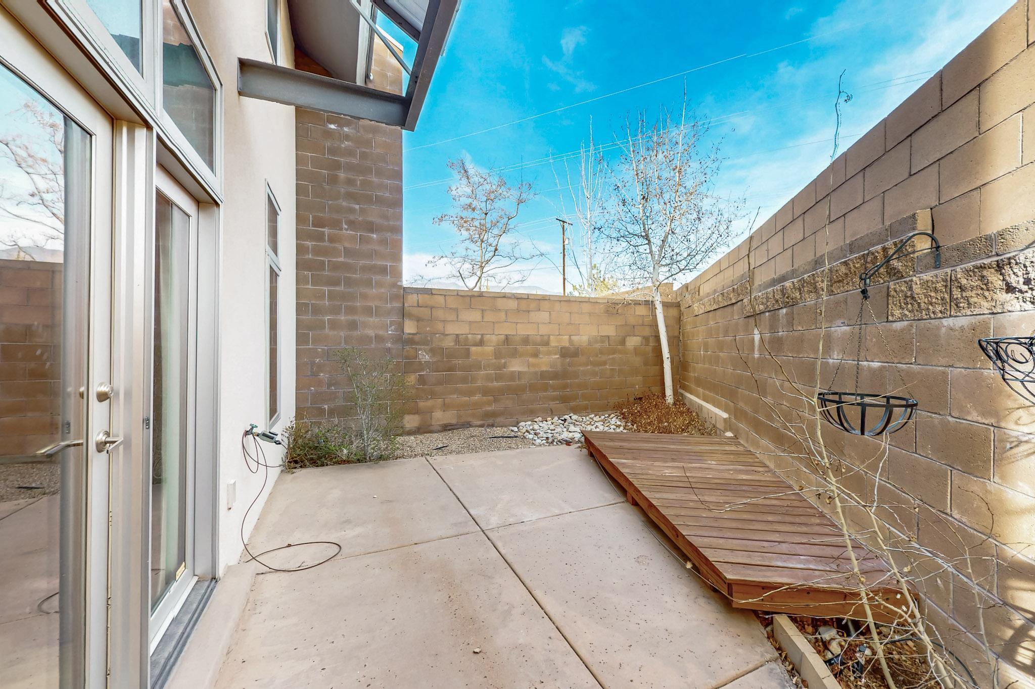 4300 PRAIRIE LOFT Way NE