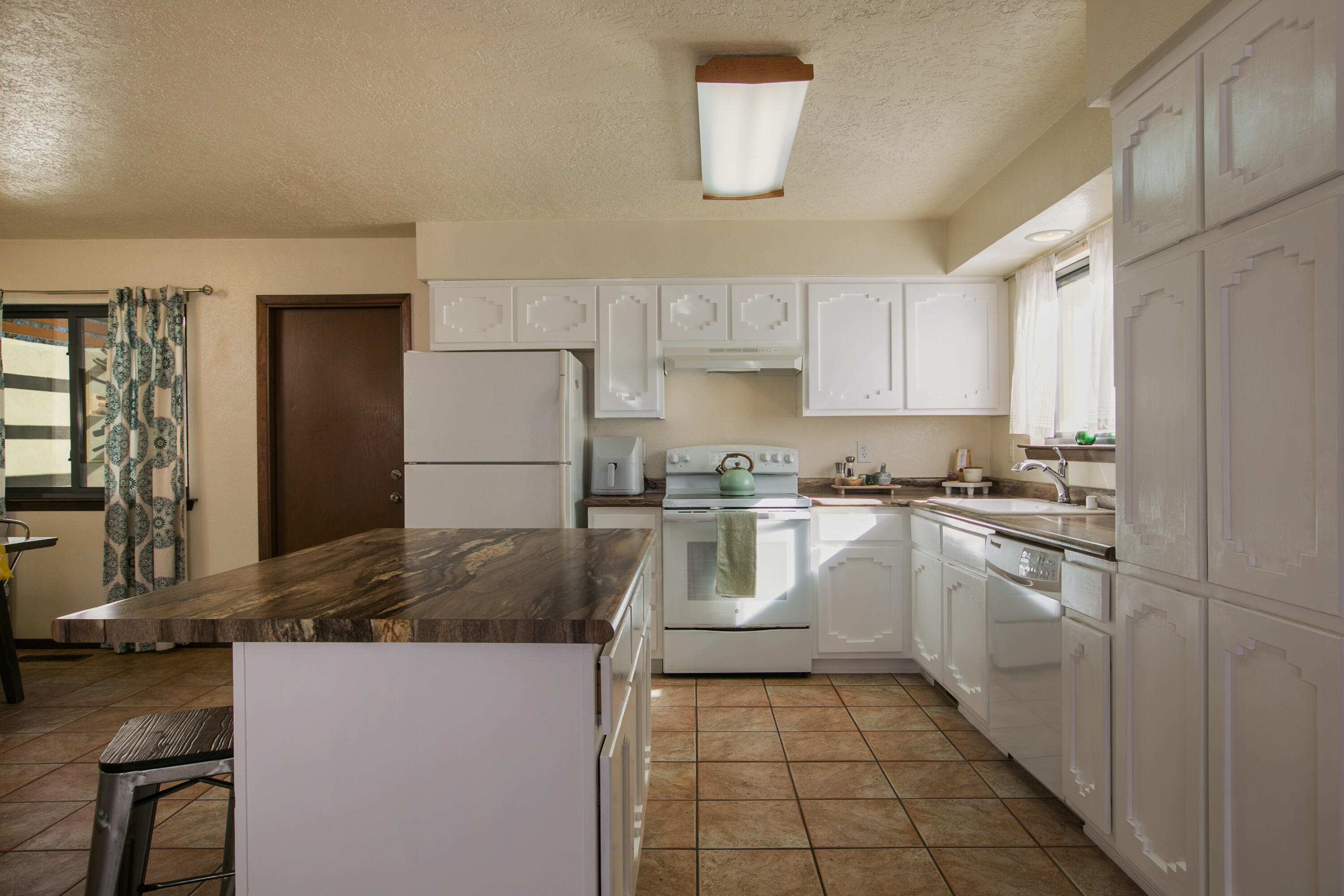 5217 CARLSBAD Court NW