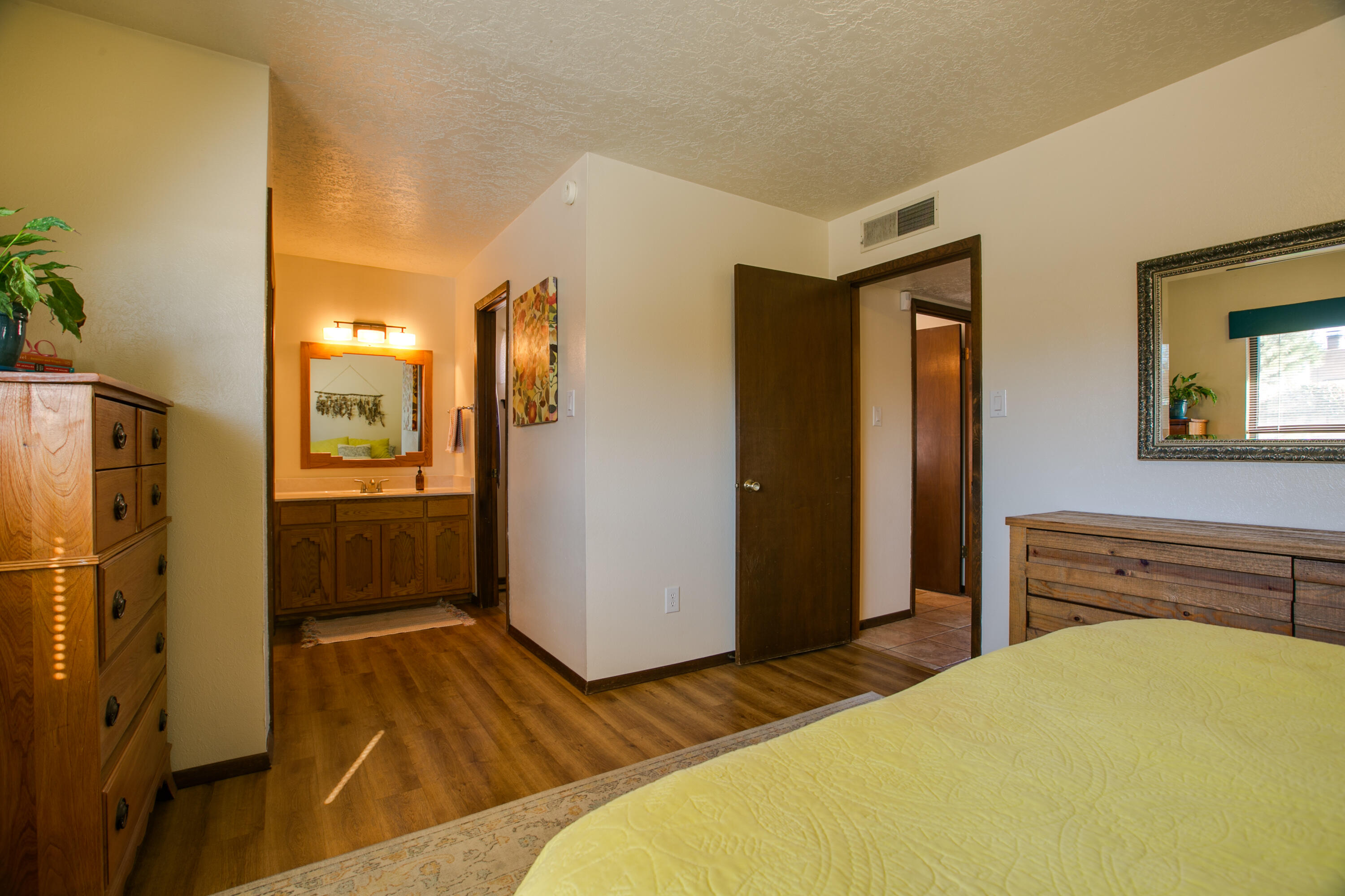 5217 CARLSBAD Court NW