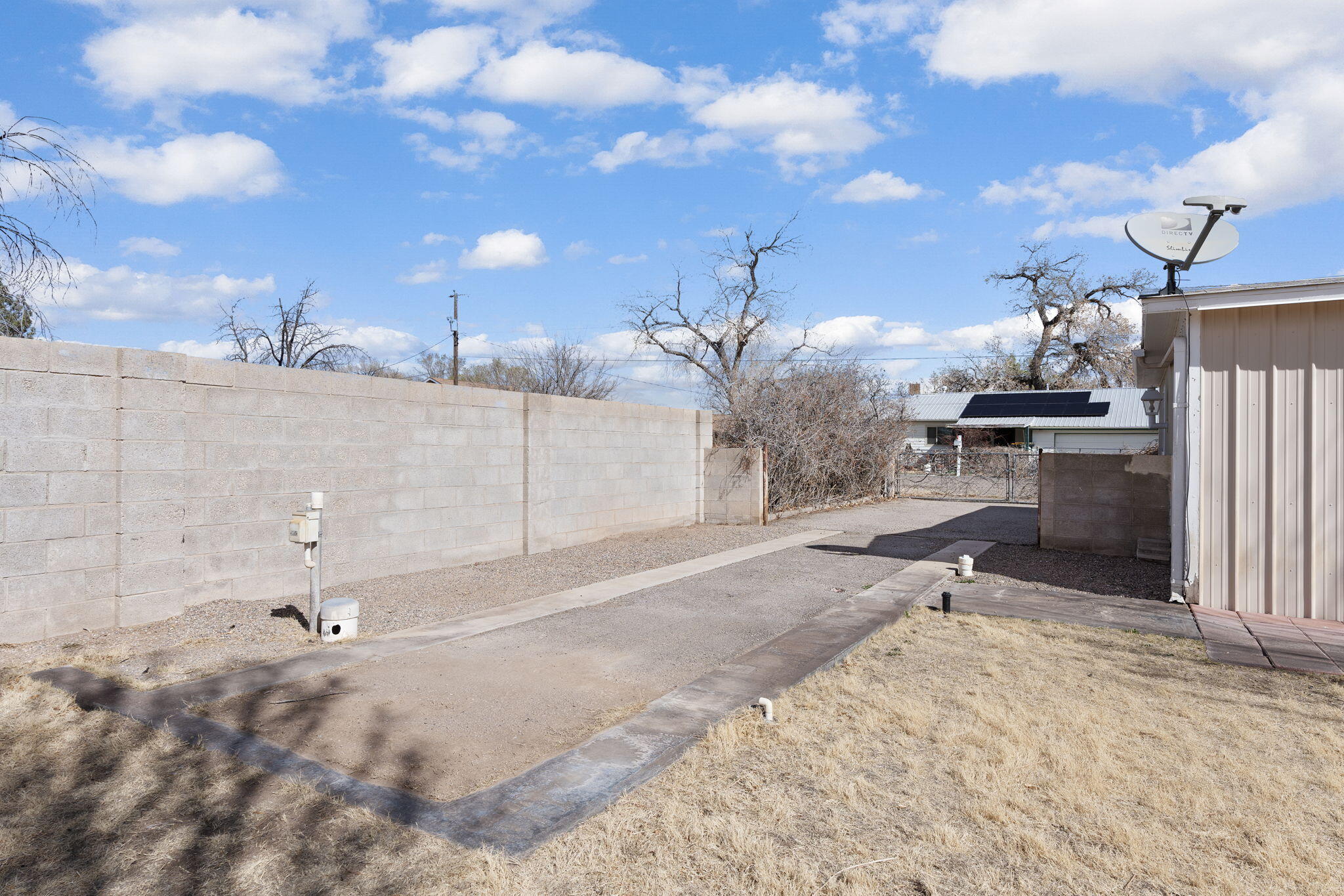 420 ROBIN MEADOW Street NW