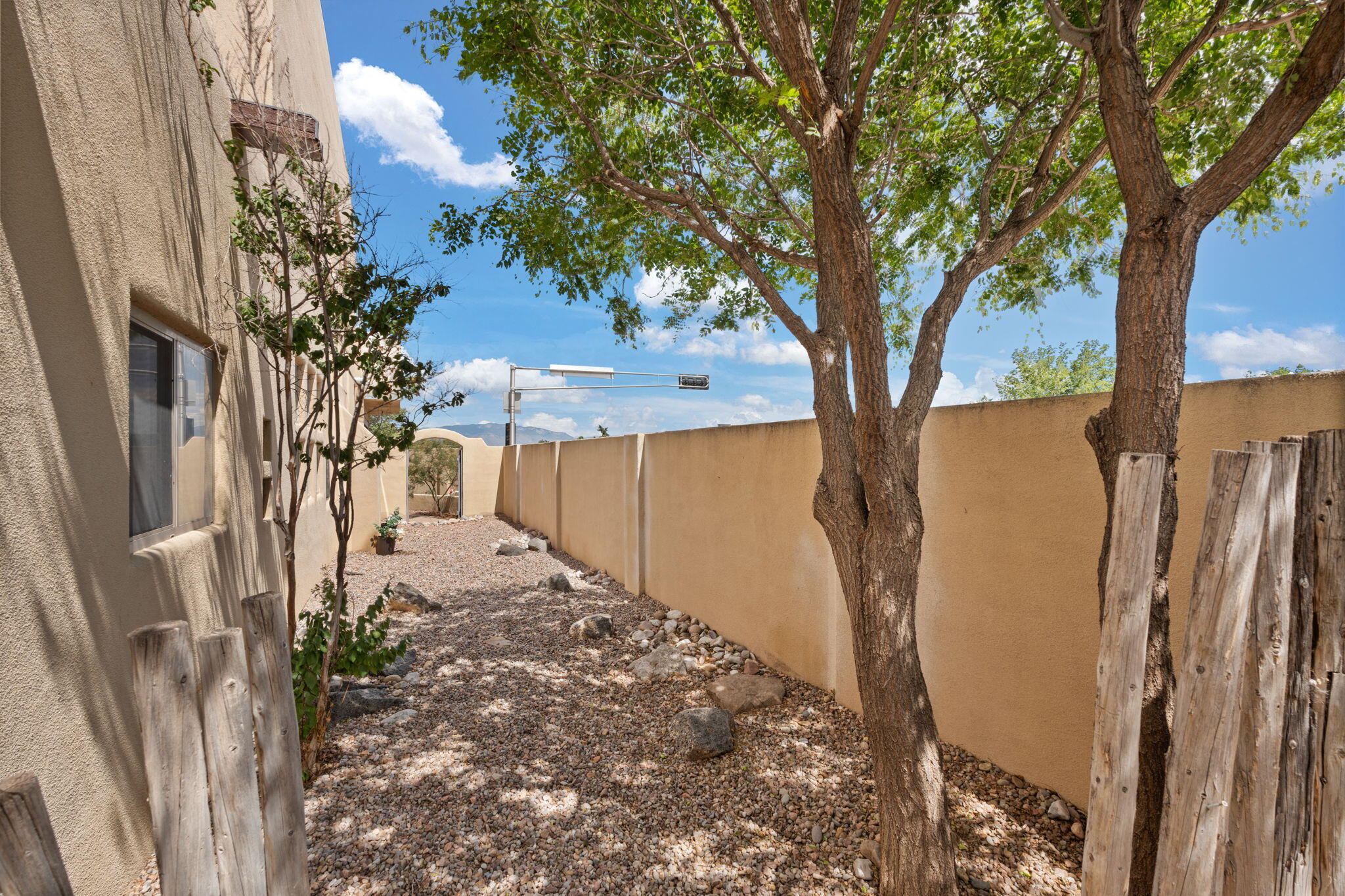 6012 Cardigan Court NW