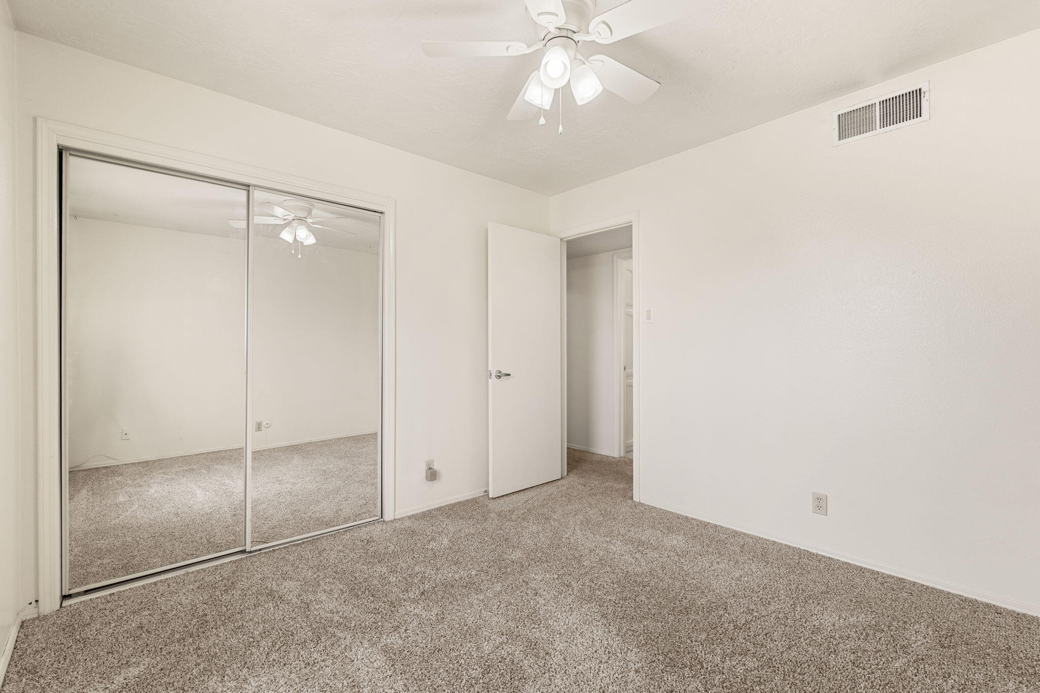 7532 CAPULIN Road NE