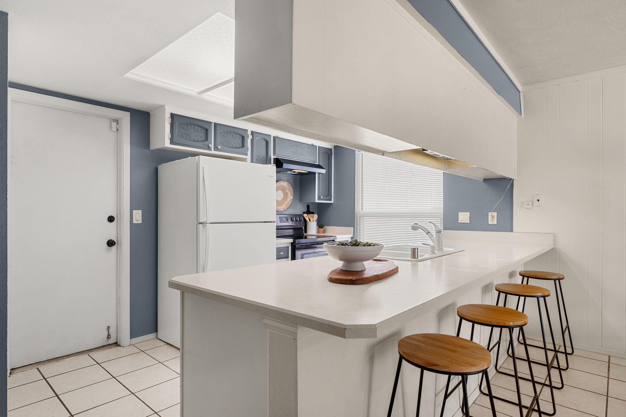 7532 CAPULIN Road NE