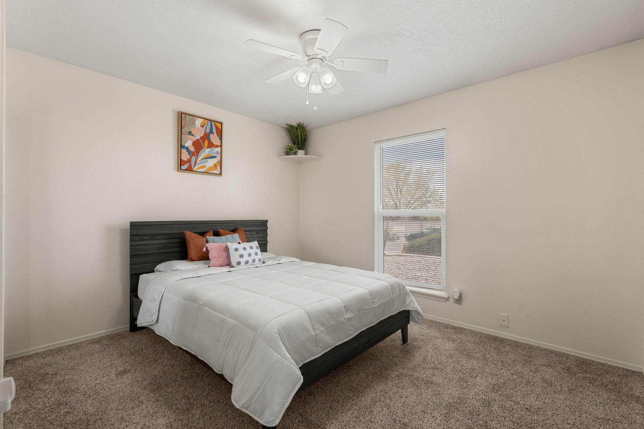 7532 CAPULIN Road NE